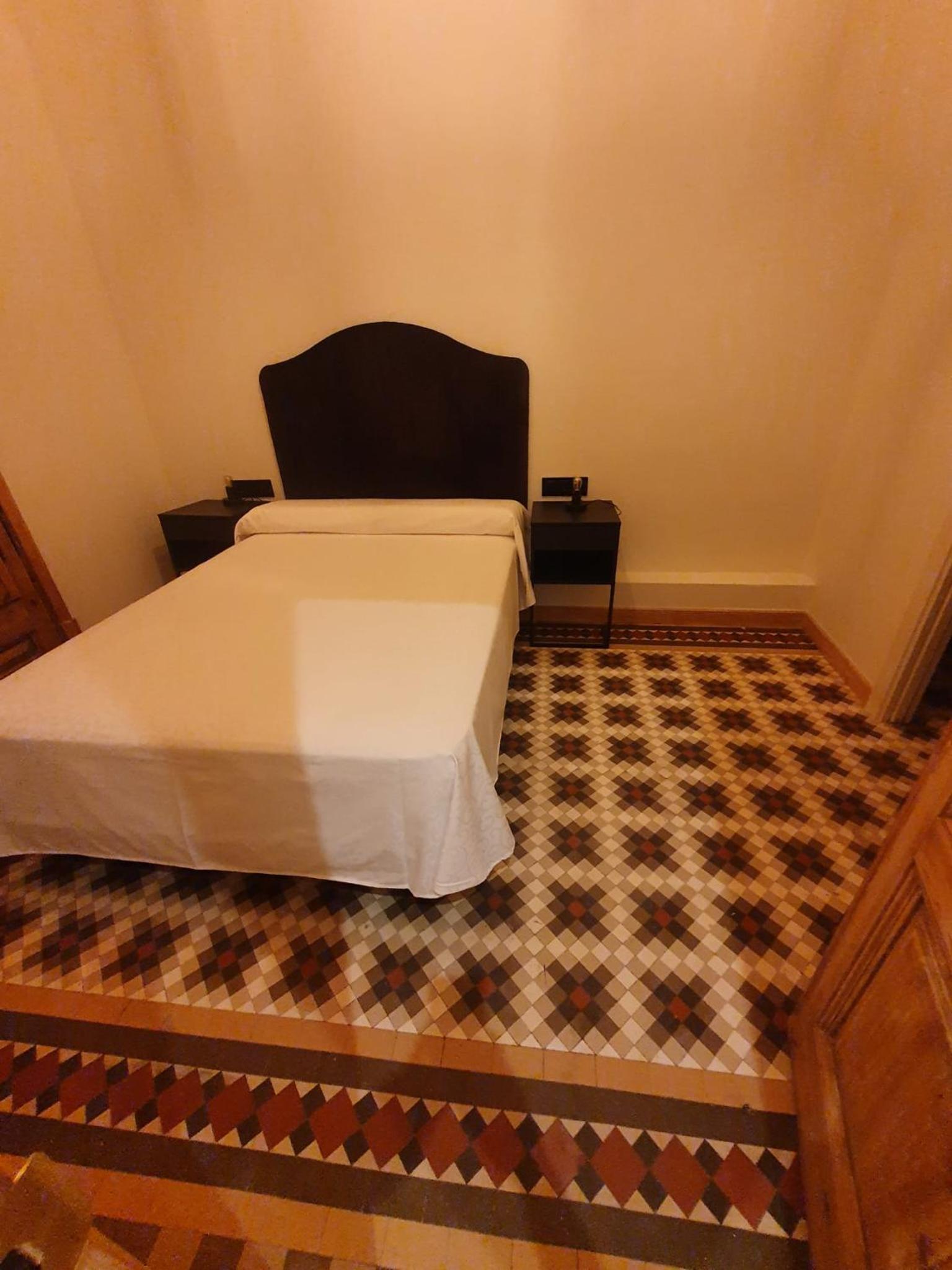Double Room with Private Bathroom photo 3