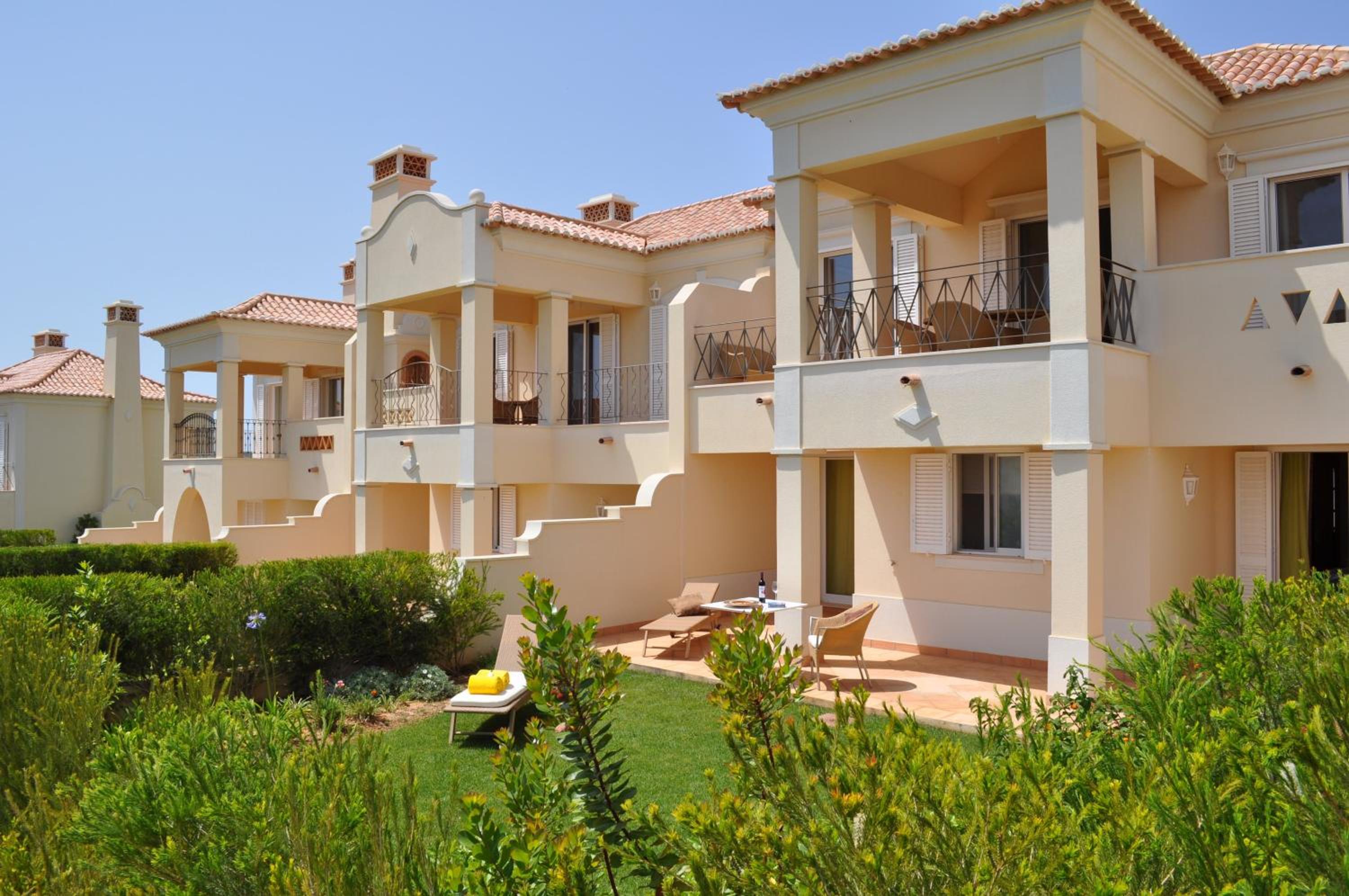 Two-Bedroom Villa - Photo 3