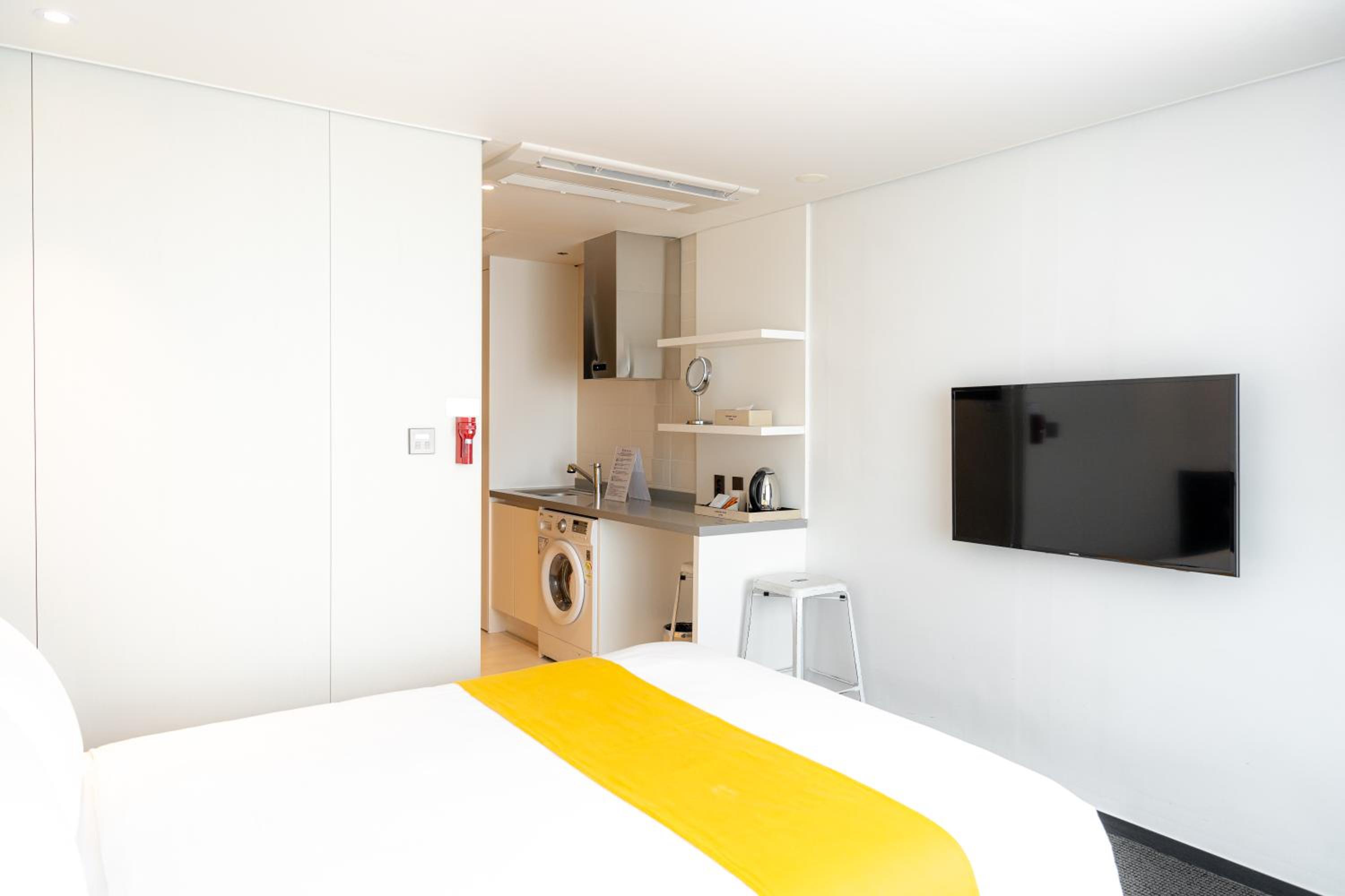 Standard Double Room - Photo 3