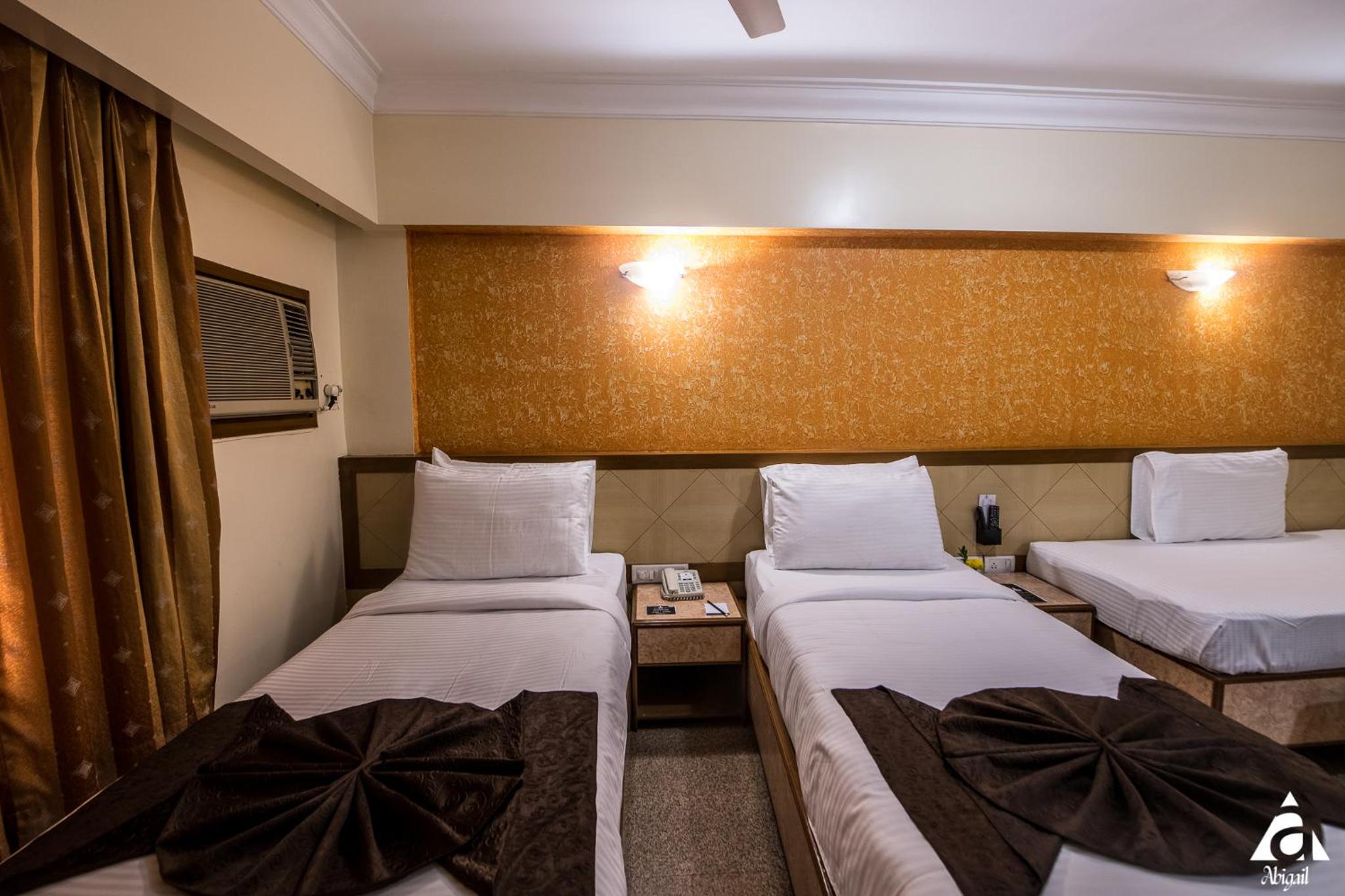 Deluxe Room - Photo 5