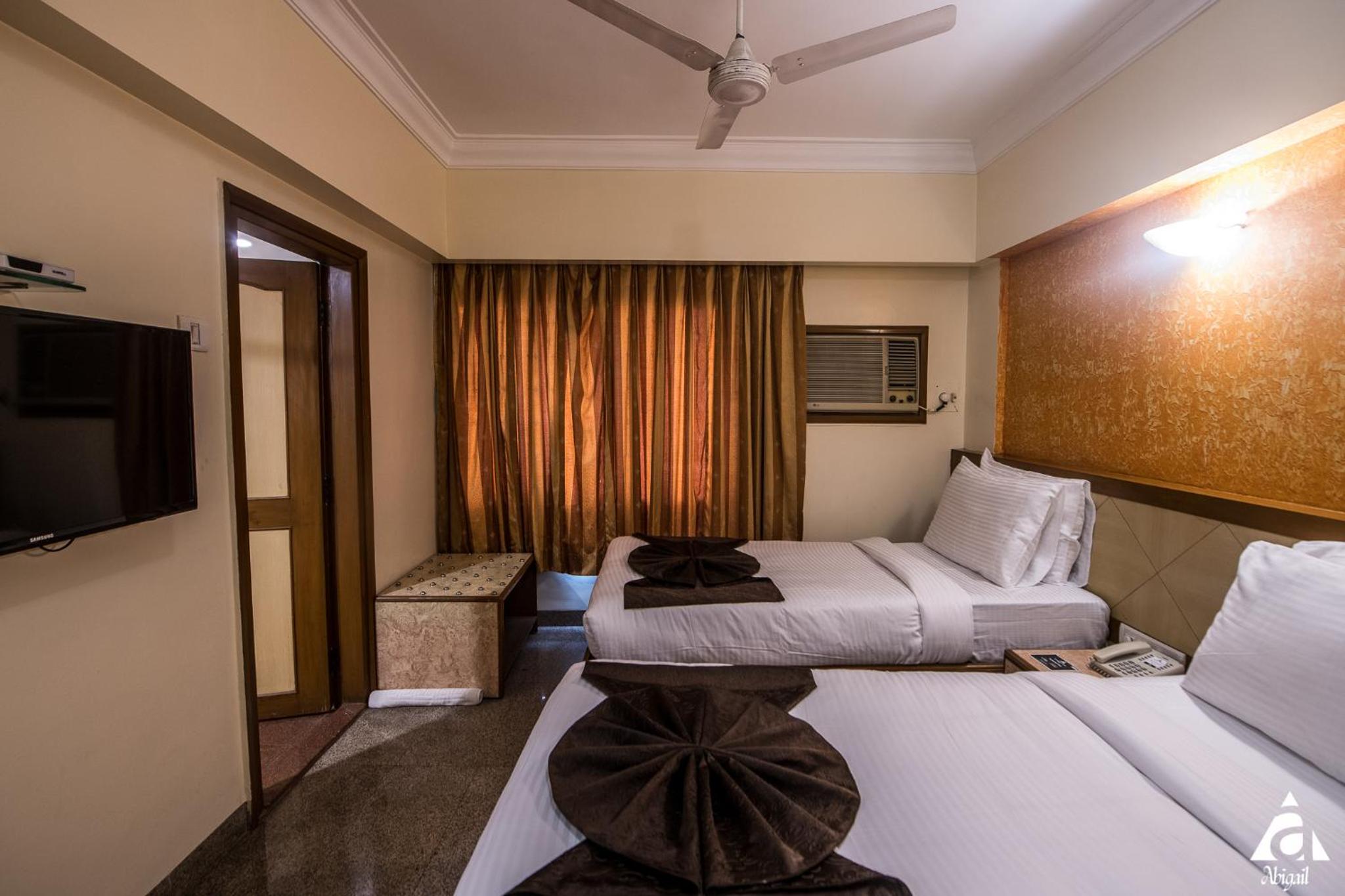 Deluxe Room - Photo 6