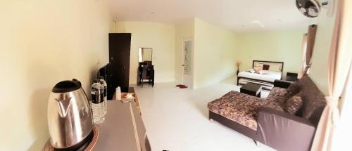 Standard Double Room - Photo 27