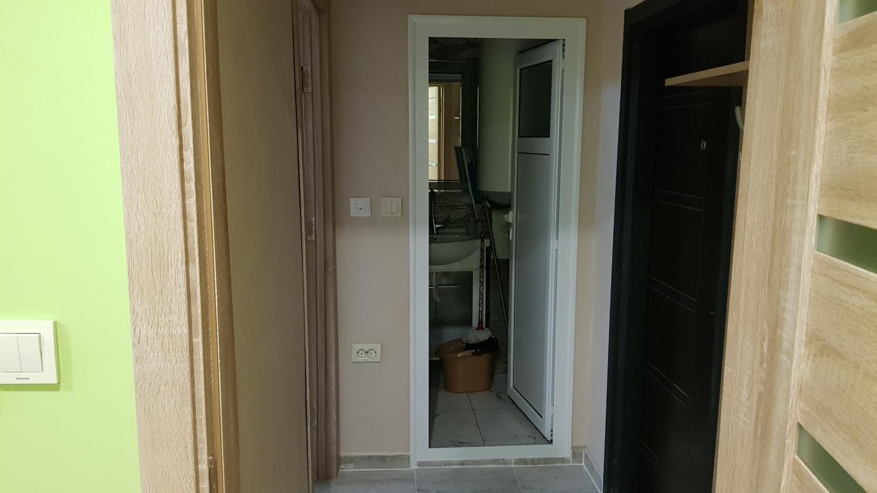 One-Bedroom Apartment - Photo 4