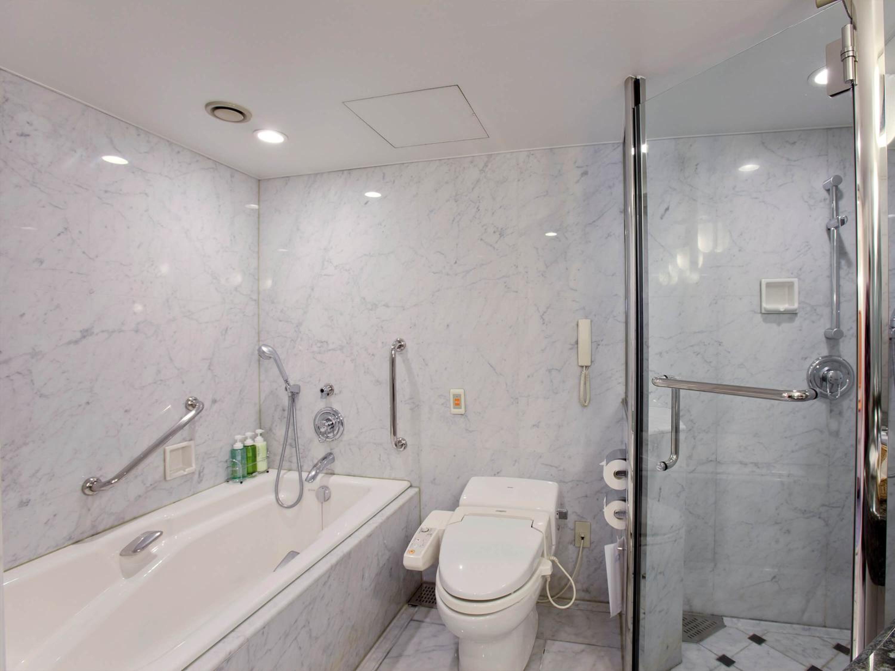Superior Triple Room - Non-Smoking photo 2
