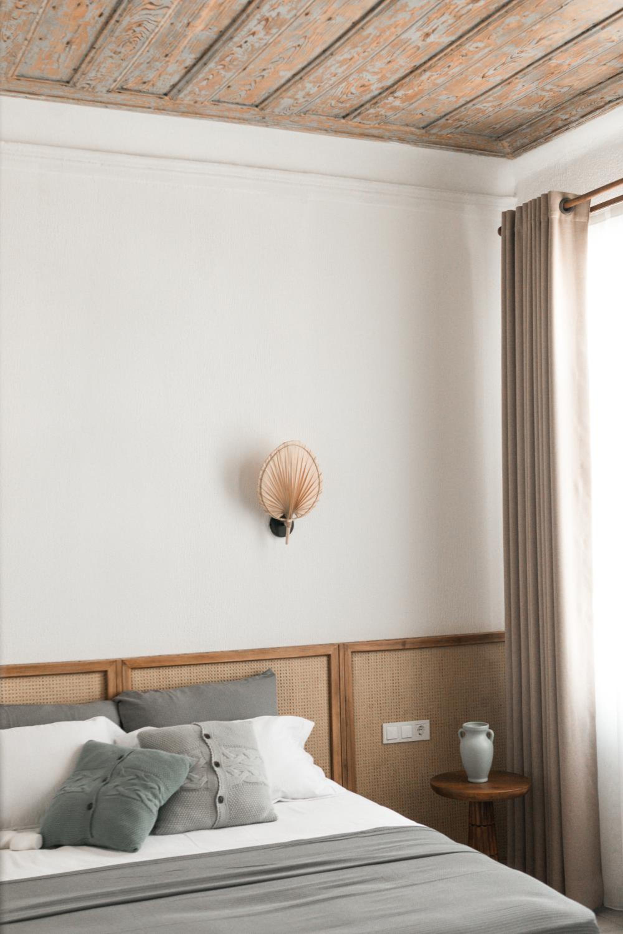 Deluxe Room - Photo 19