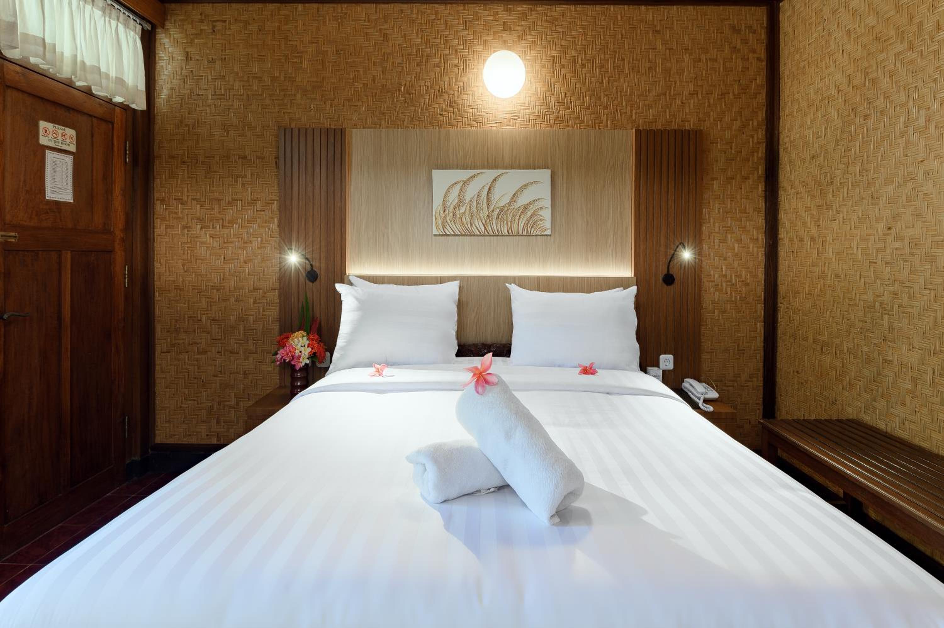 Superior Double or Twin Room - Photo 17