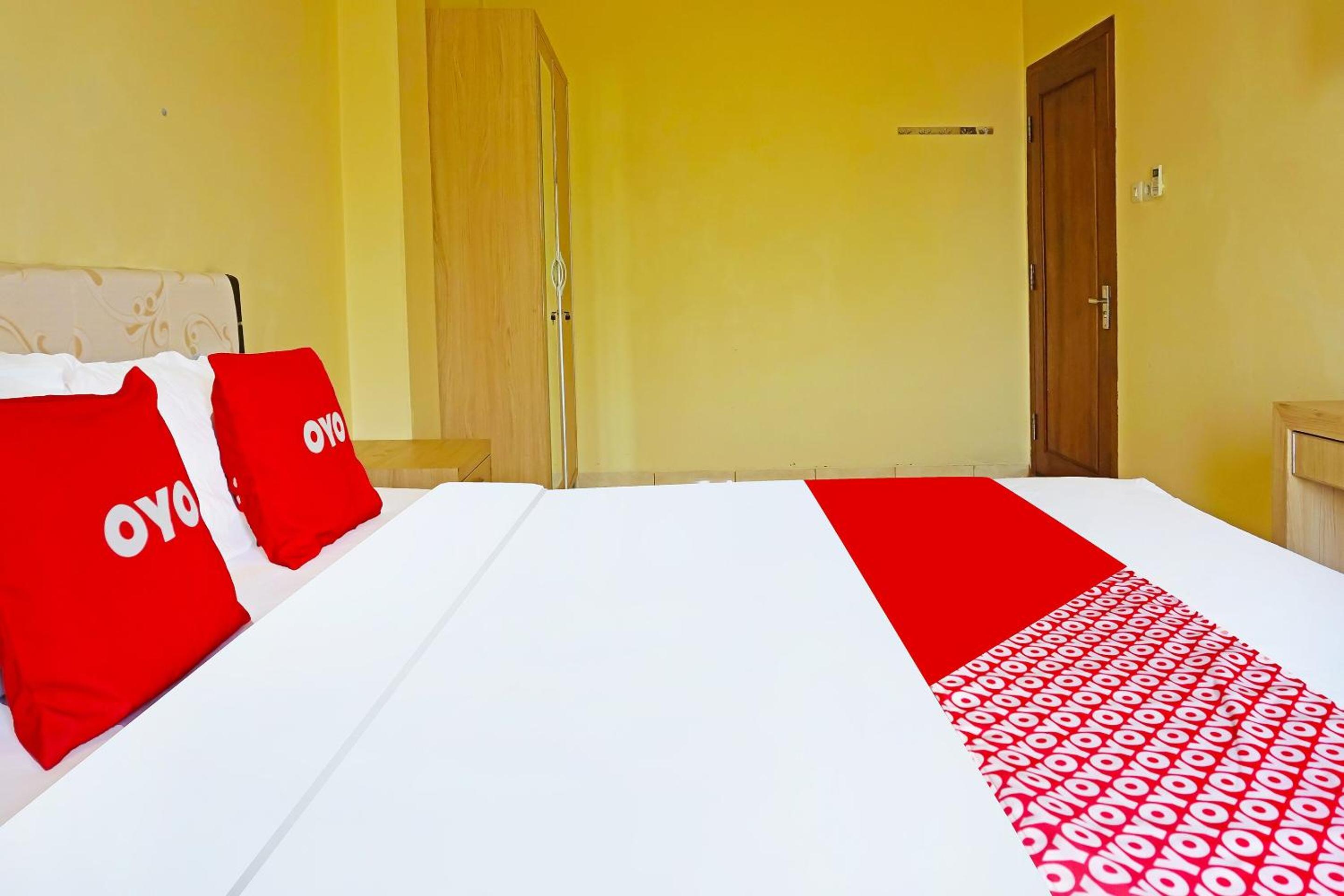 Deluxe Queen Room photo 3