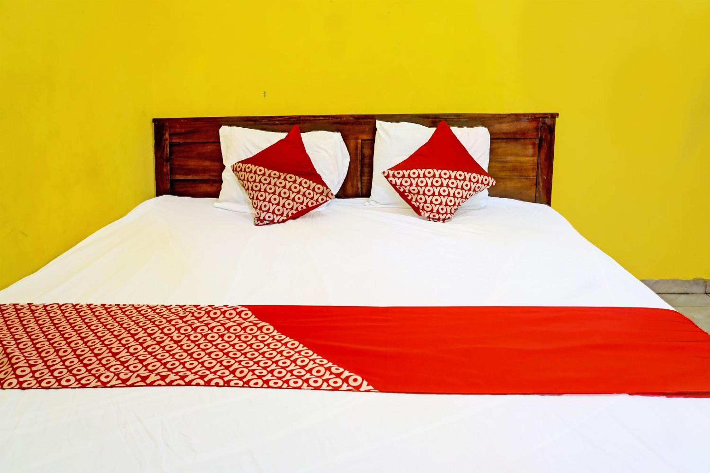 Standard Queen Room photo 3