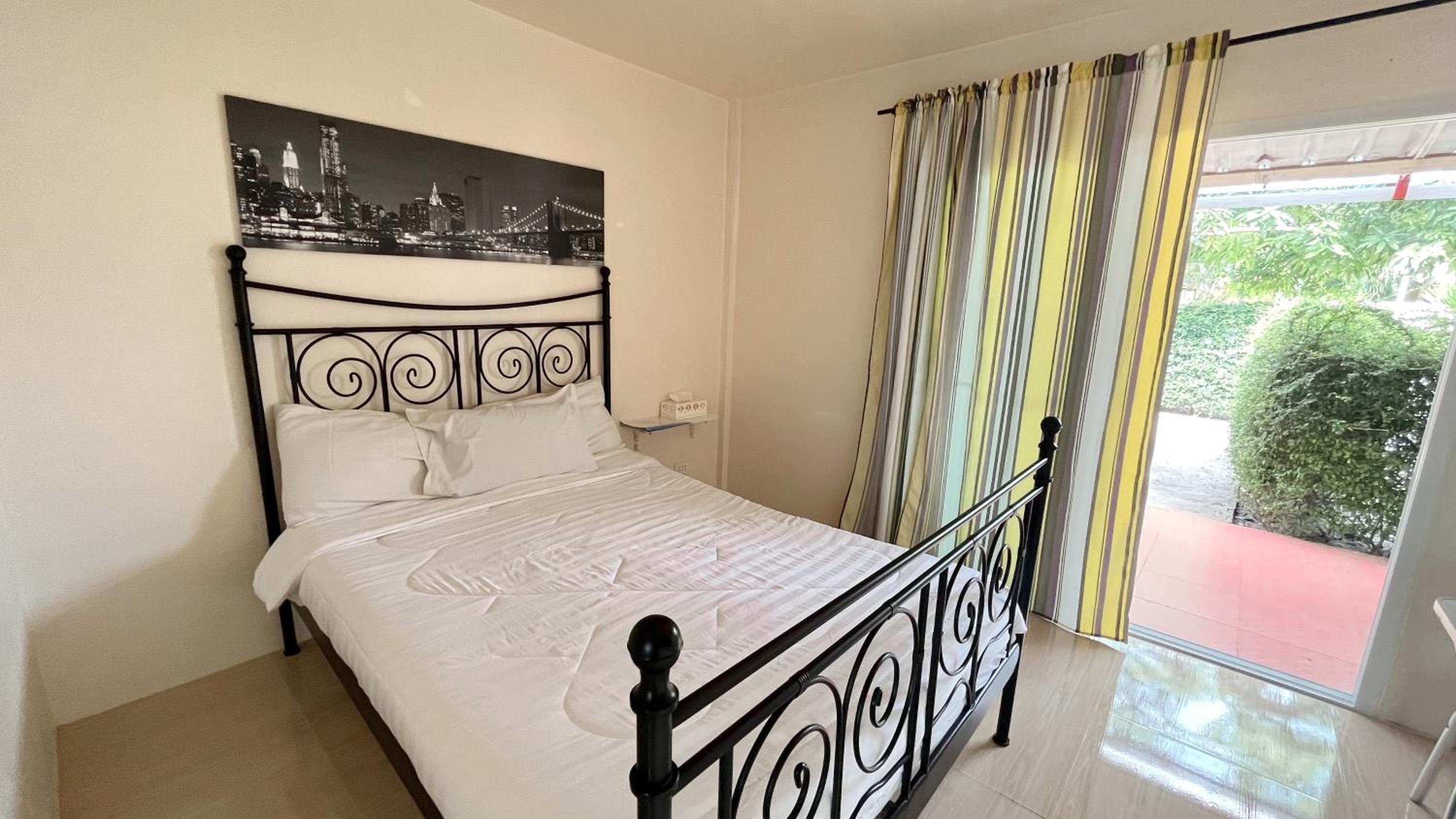 Standard Double Room - Photo 3