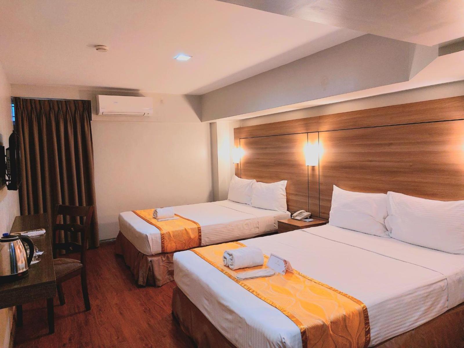 Deluxe Room No Window