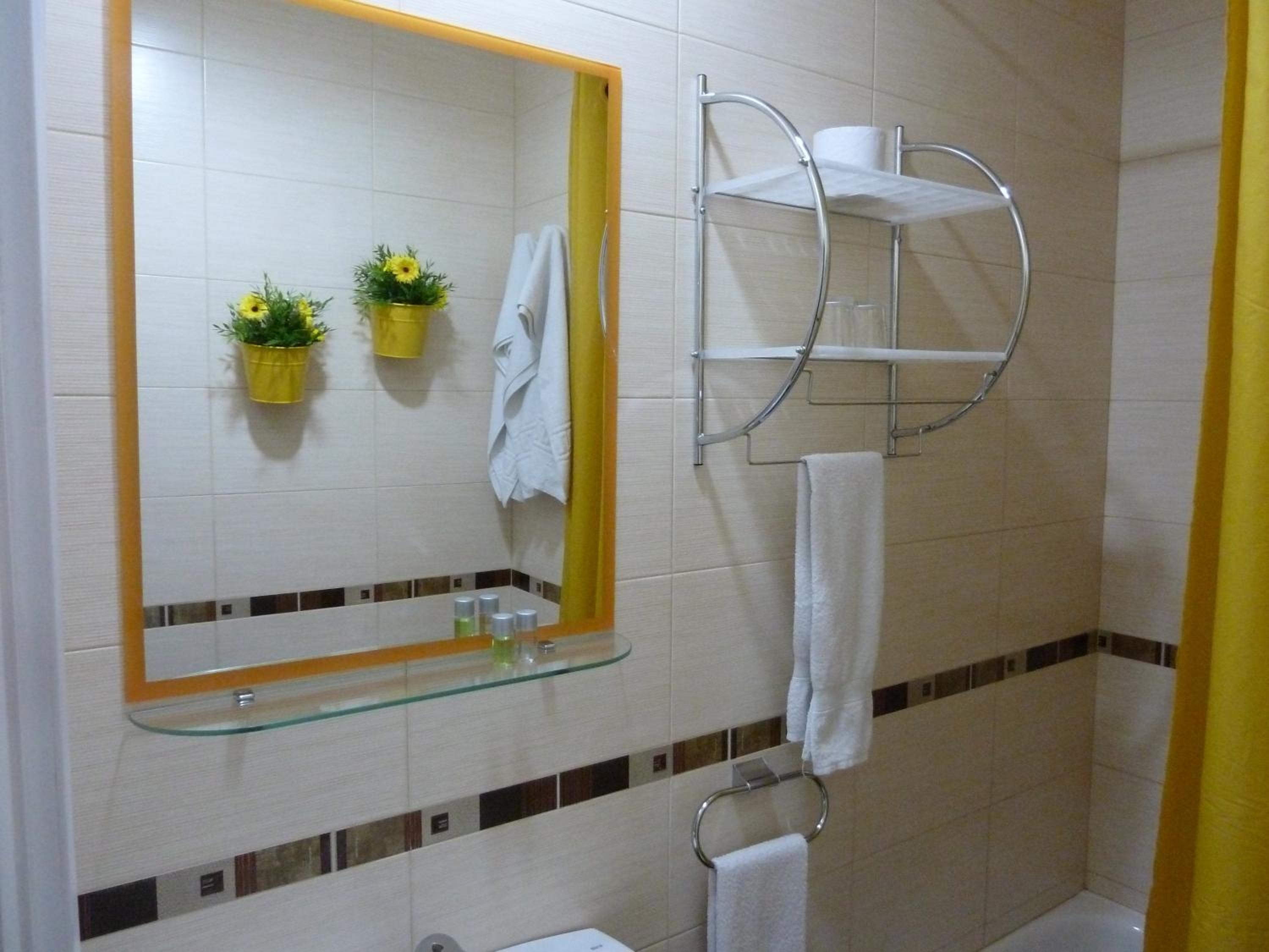Double Room - Photo 3