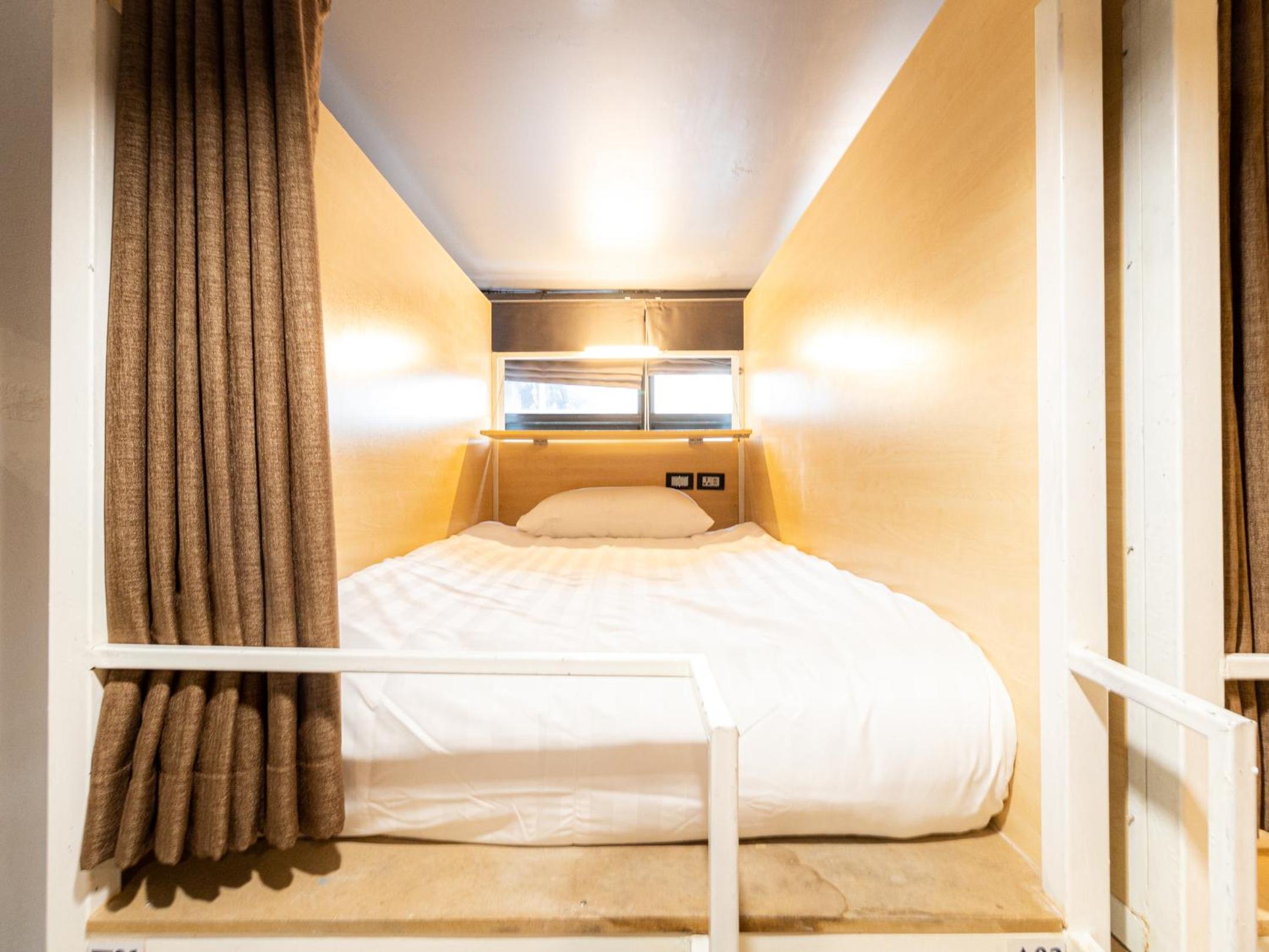Single Bed in Mixed Dormitory Room photo 3