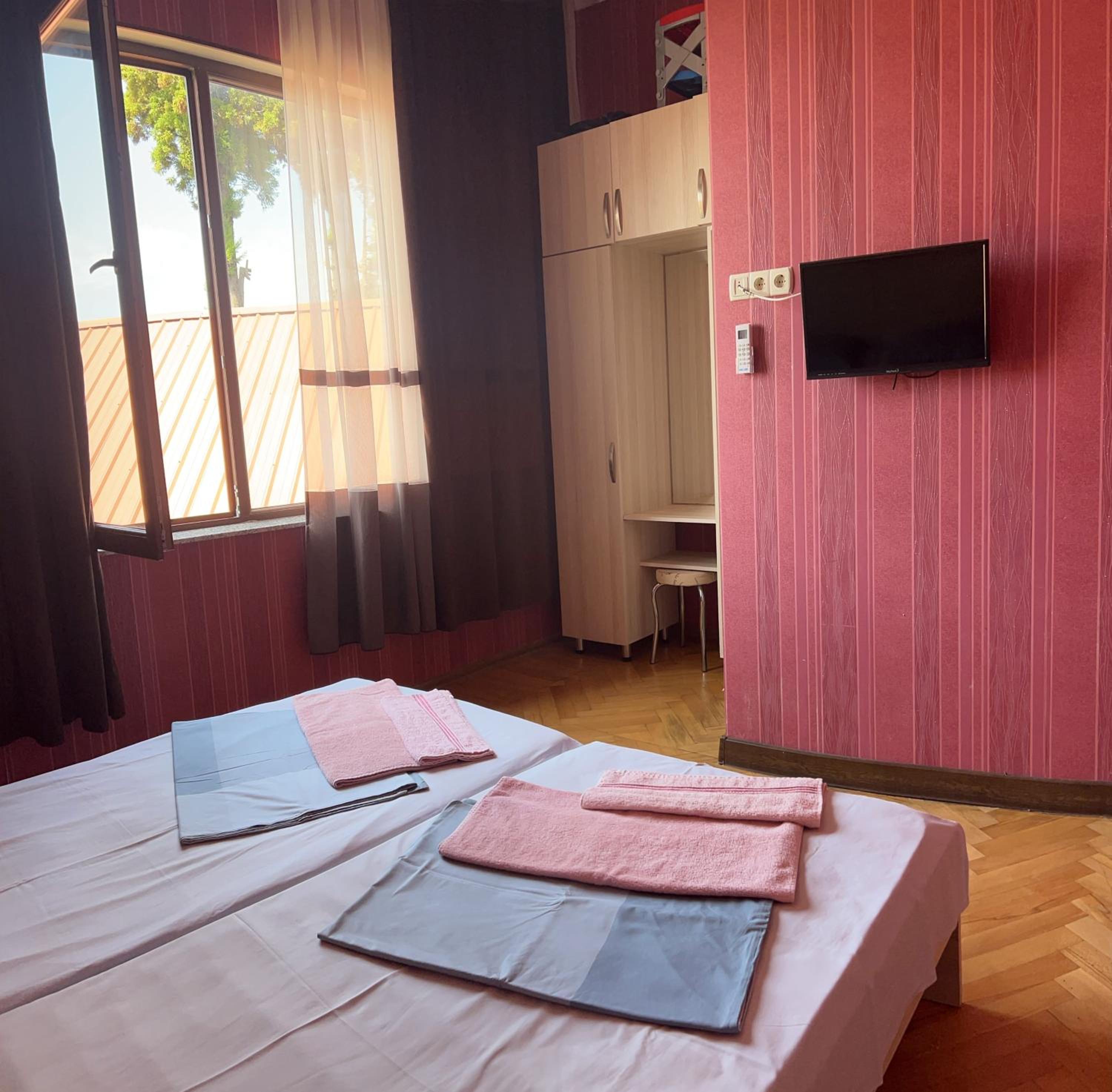 Standard Twin Room photo 2
