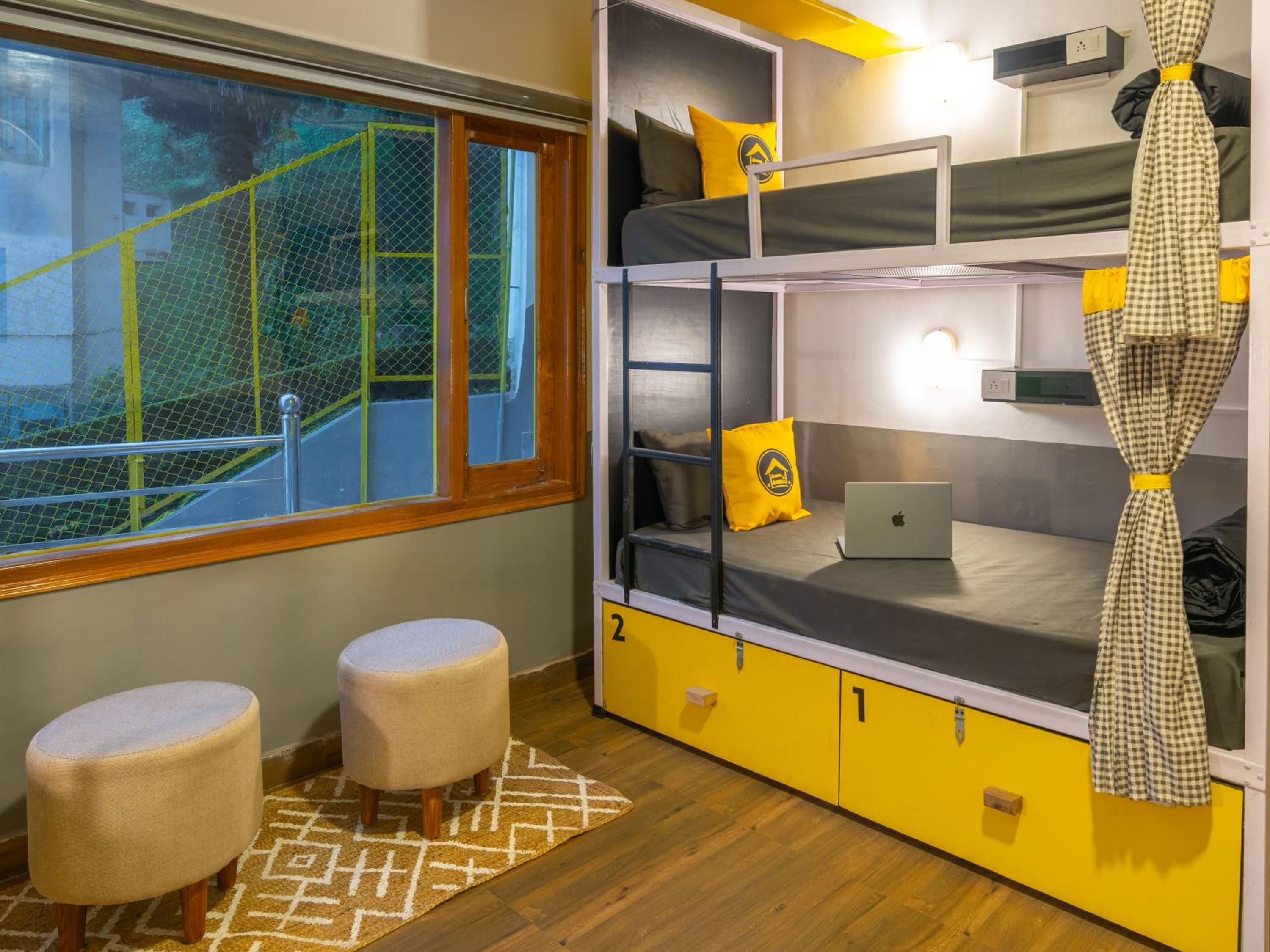 Bed in 4 Bed Mixed Dormitory x A Block photo 1