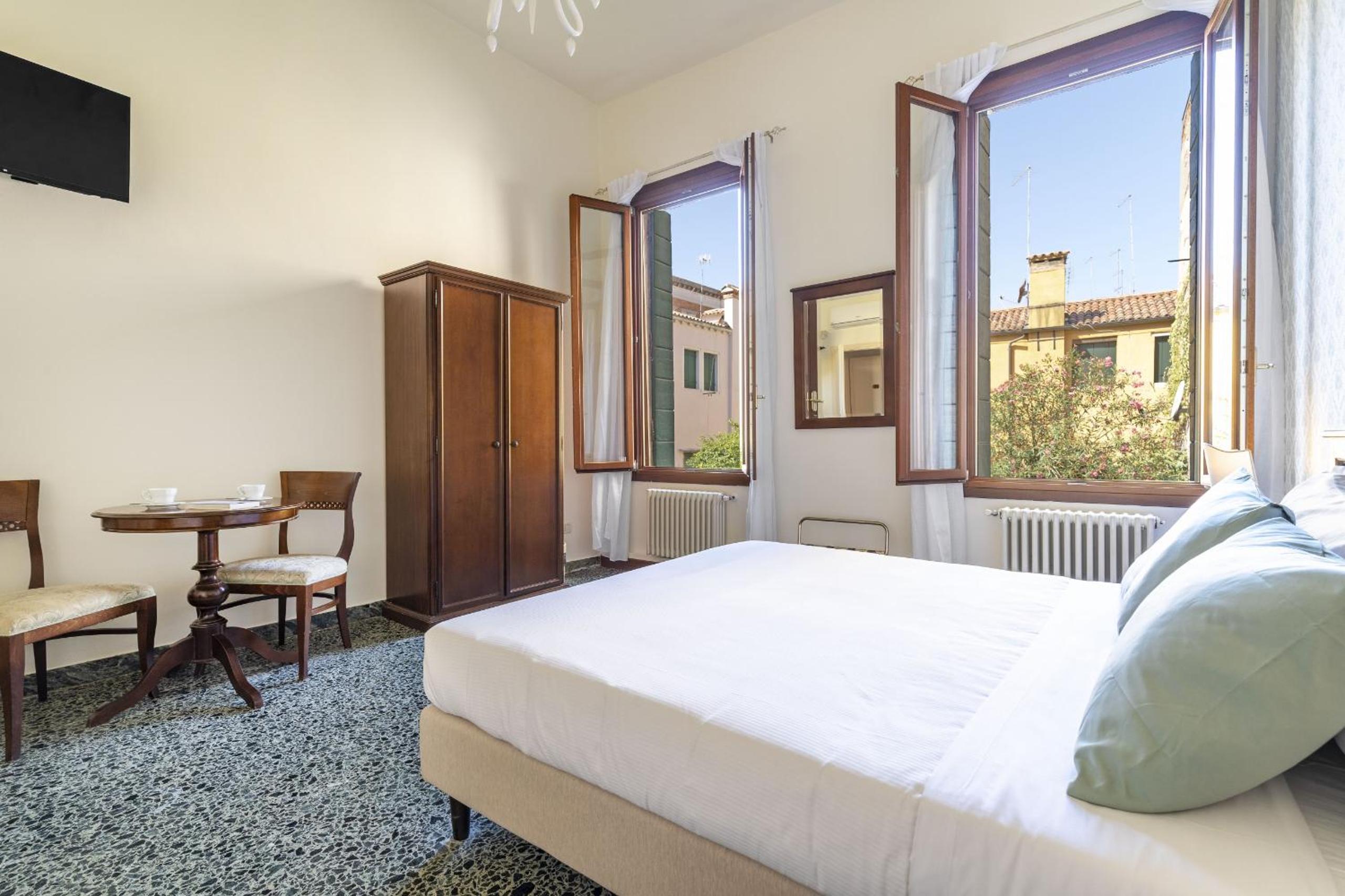Comfort Triple Room photo 2