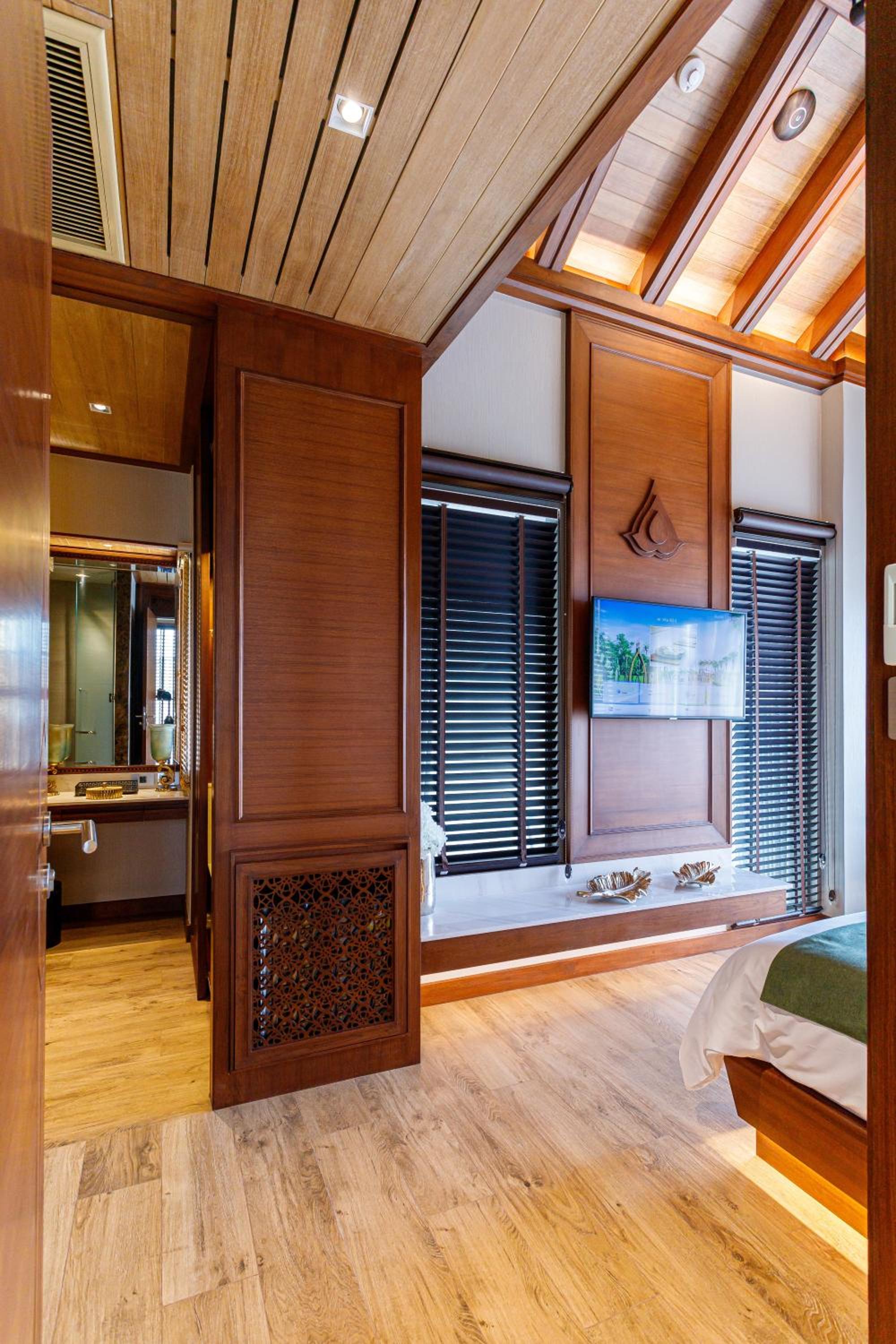 King Whirlpool Villa - Photo 12