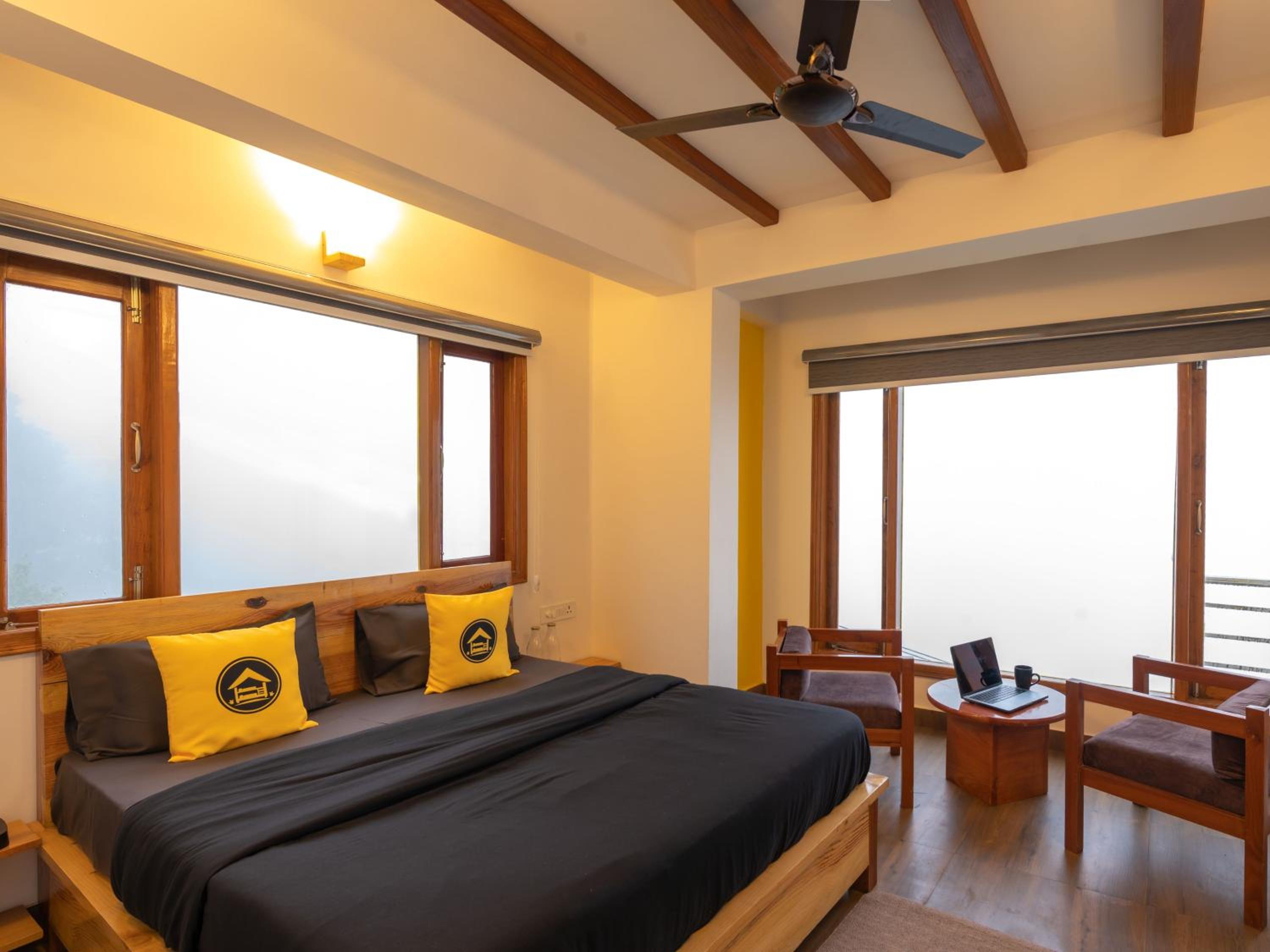  Deluxe Double Room with Valley View x A Block photo 1