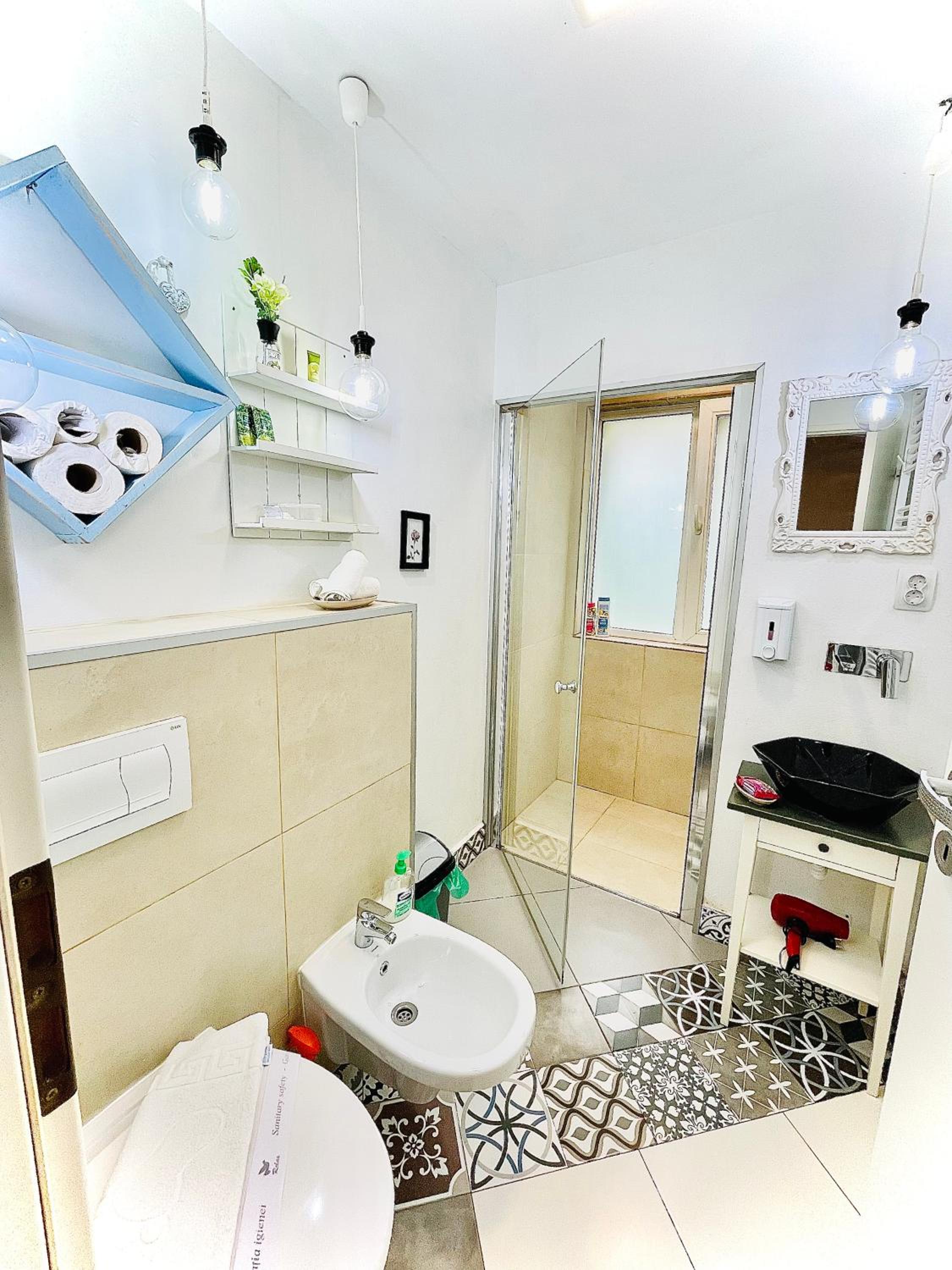 One-Bedroom Apartment - Photo 30