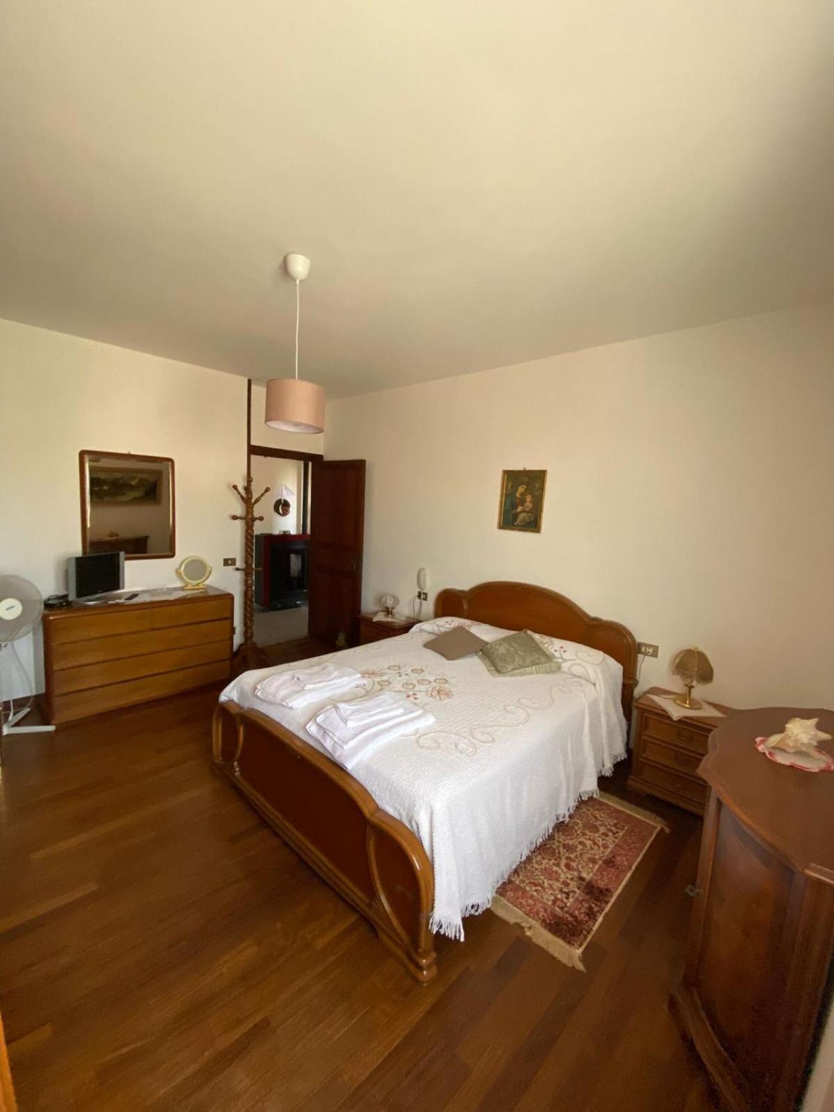 Two-Bedroom Apartment photo 3