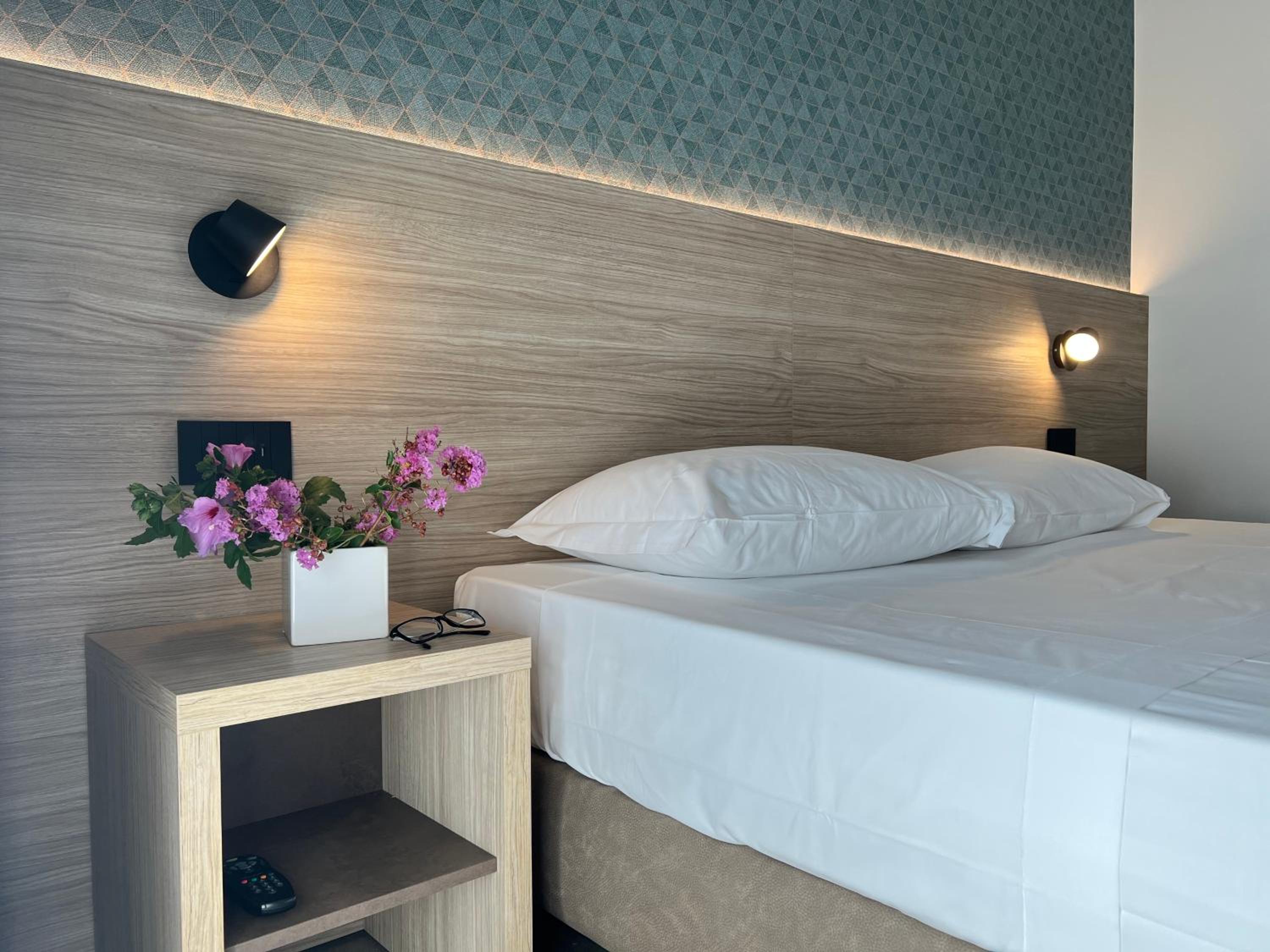 Deluxe Double Room - Photo 4