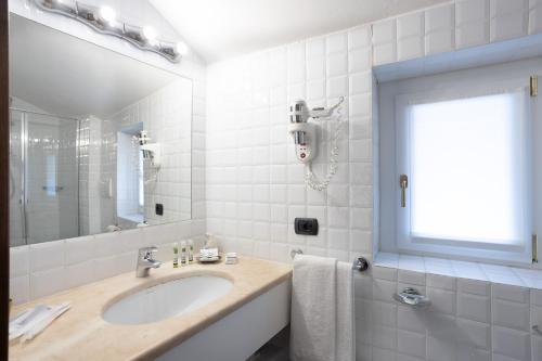 Standard Double or Twin Room photo 1