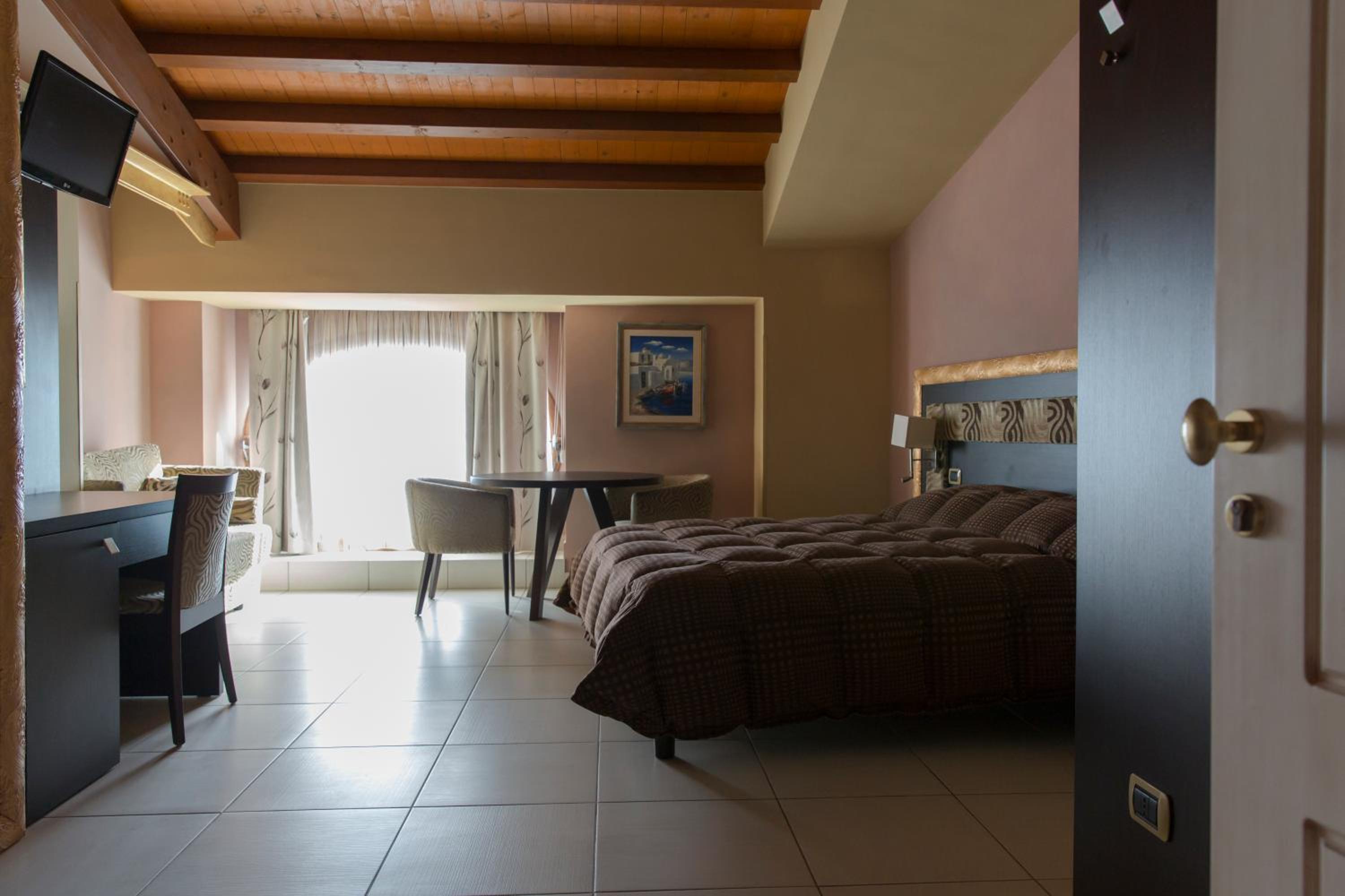 Superior Double Room with Sea View photo 1