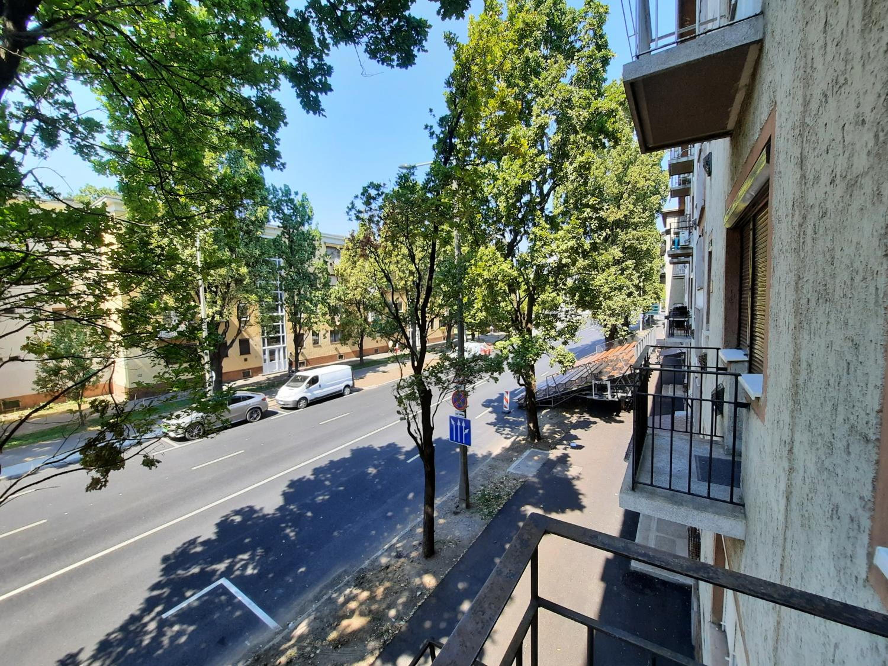 One-Bedroom Apartment - Photo 7