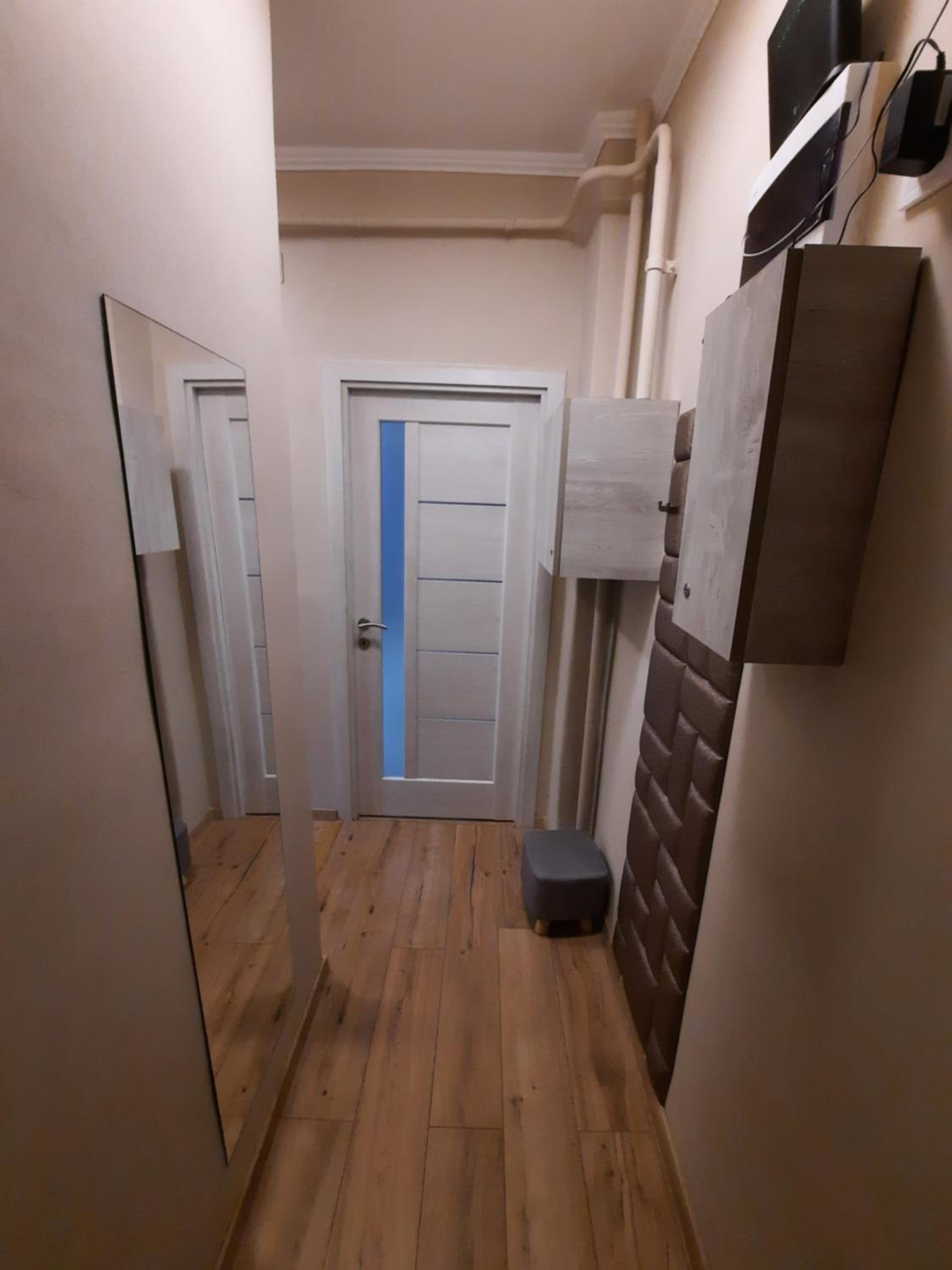 One-Bedroom Apartment - Photo 9