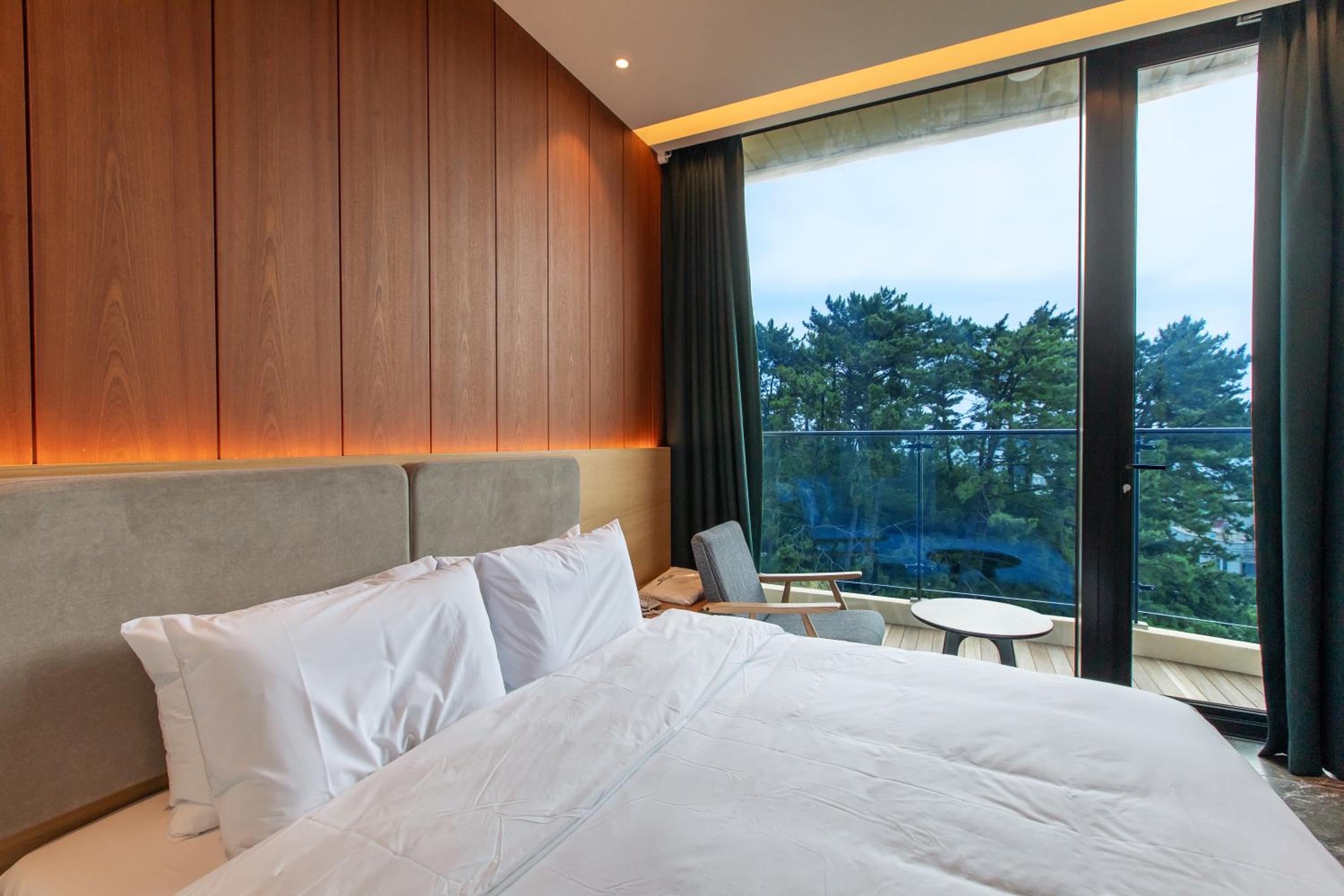 Standard Double Room with Terrace - Hinoki - Photo 3