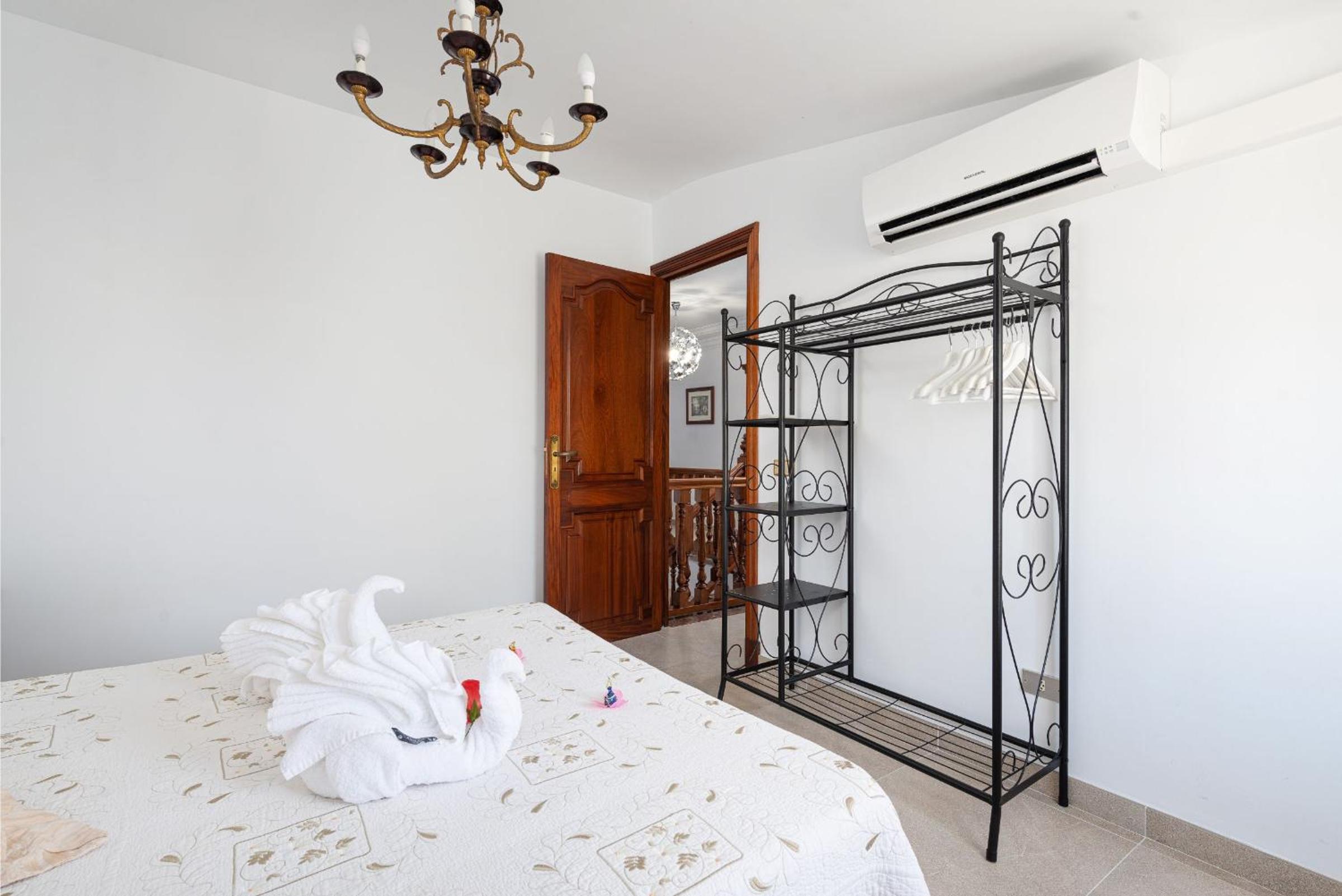 Casa de cuatro habitaciones