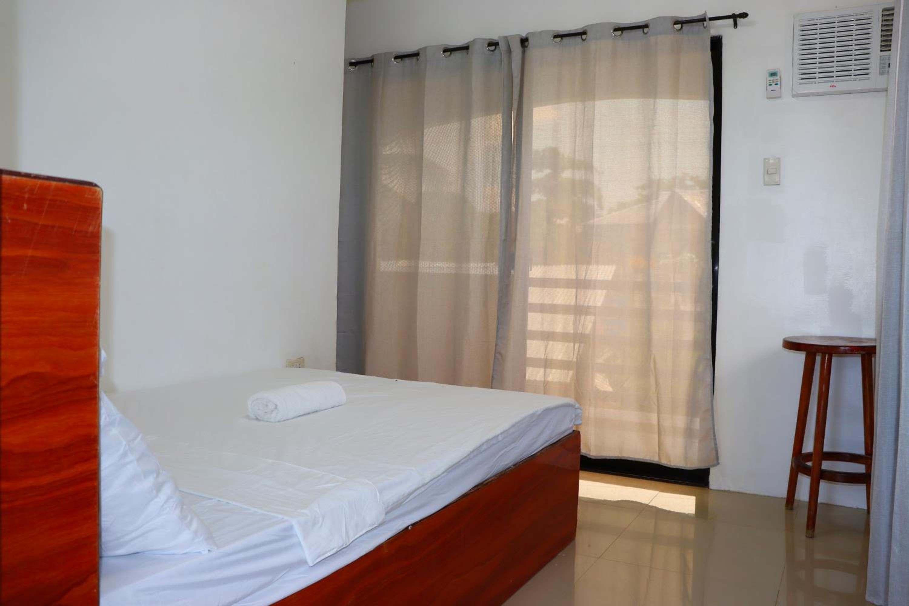 Standard Double Room photo 3