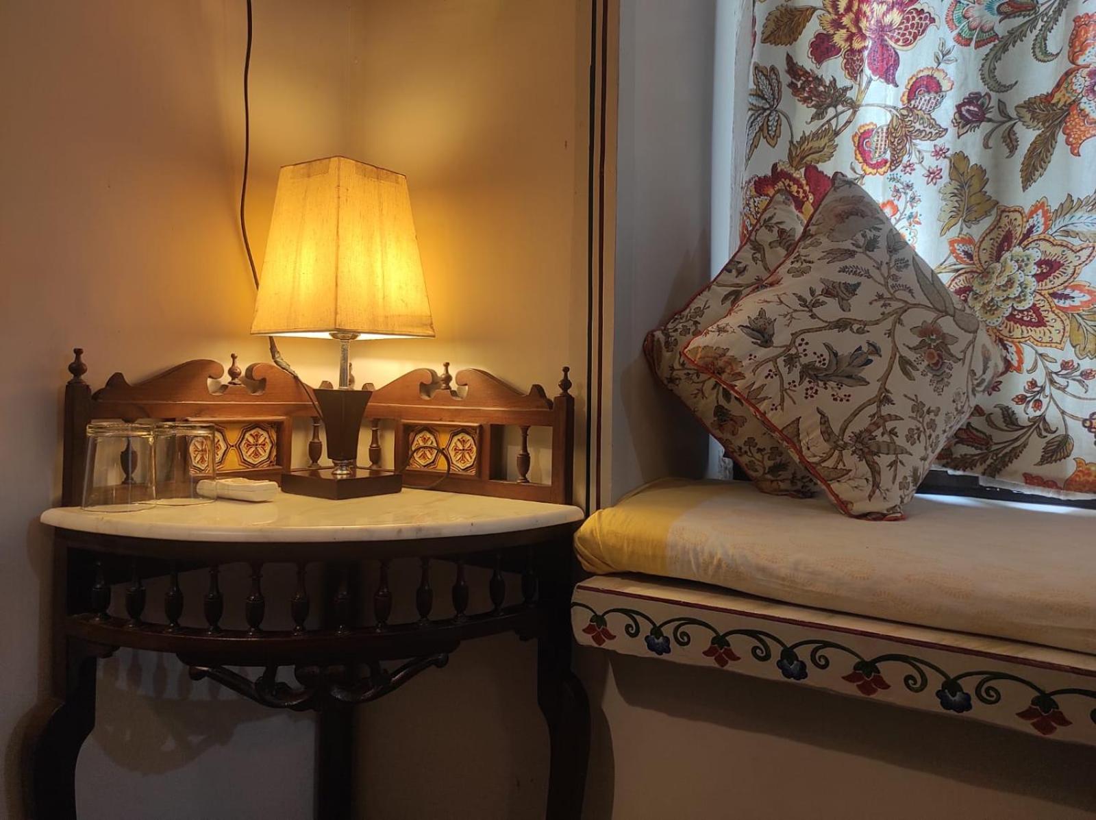 Deluxe Double Room with Castle View - Photo 4