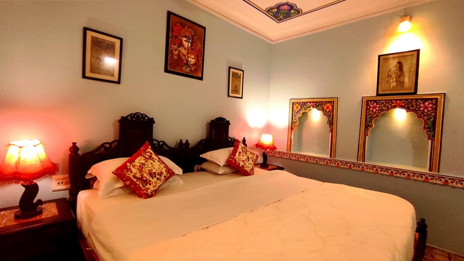 Deluxe Double Room with Castle View - Photo 9
