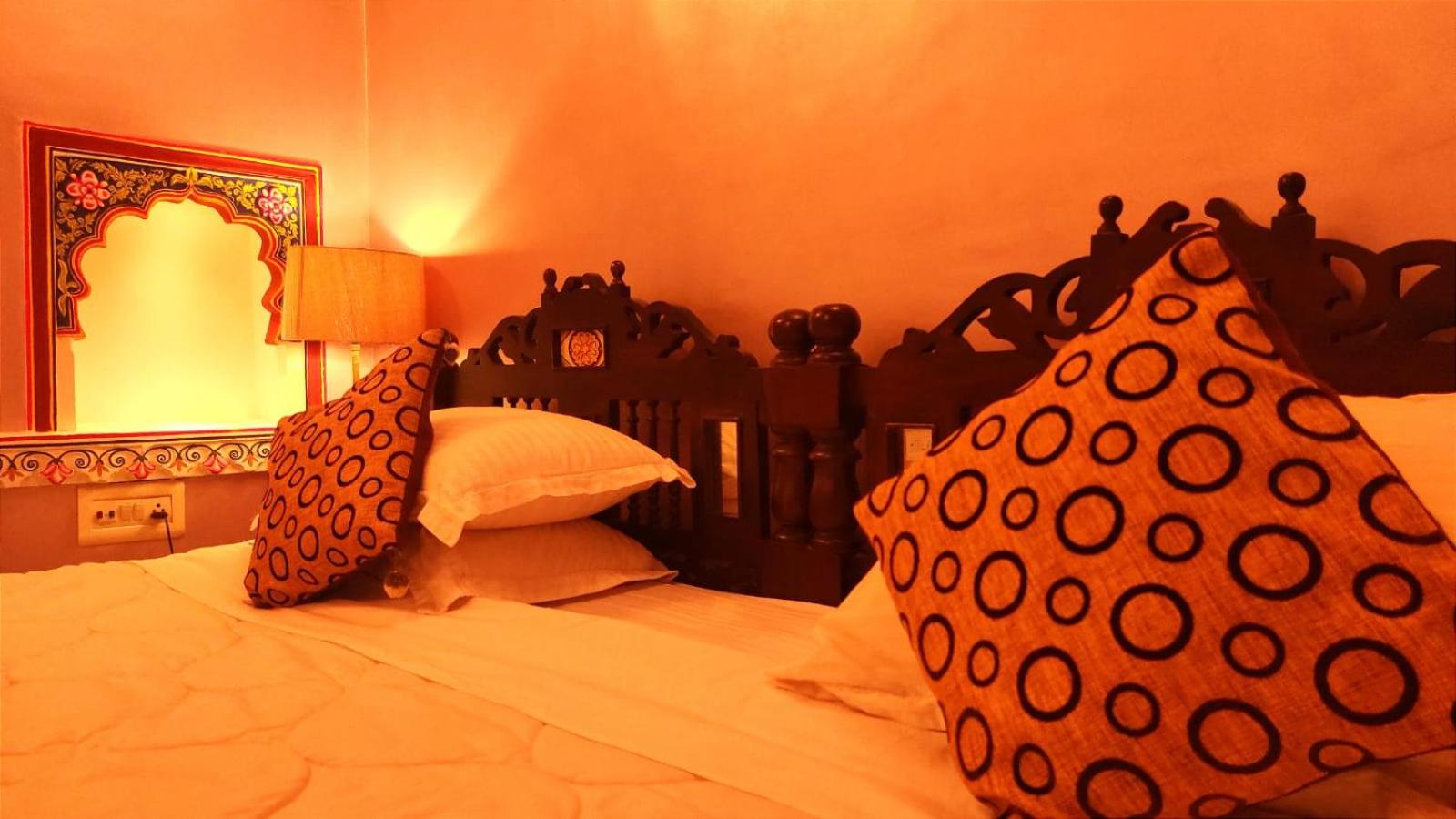 Deluxe Double Room - Photo 20