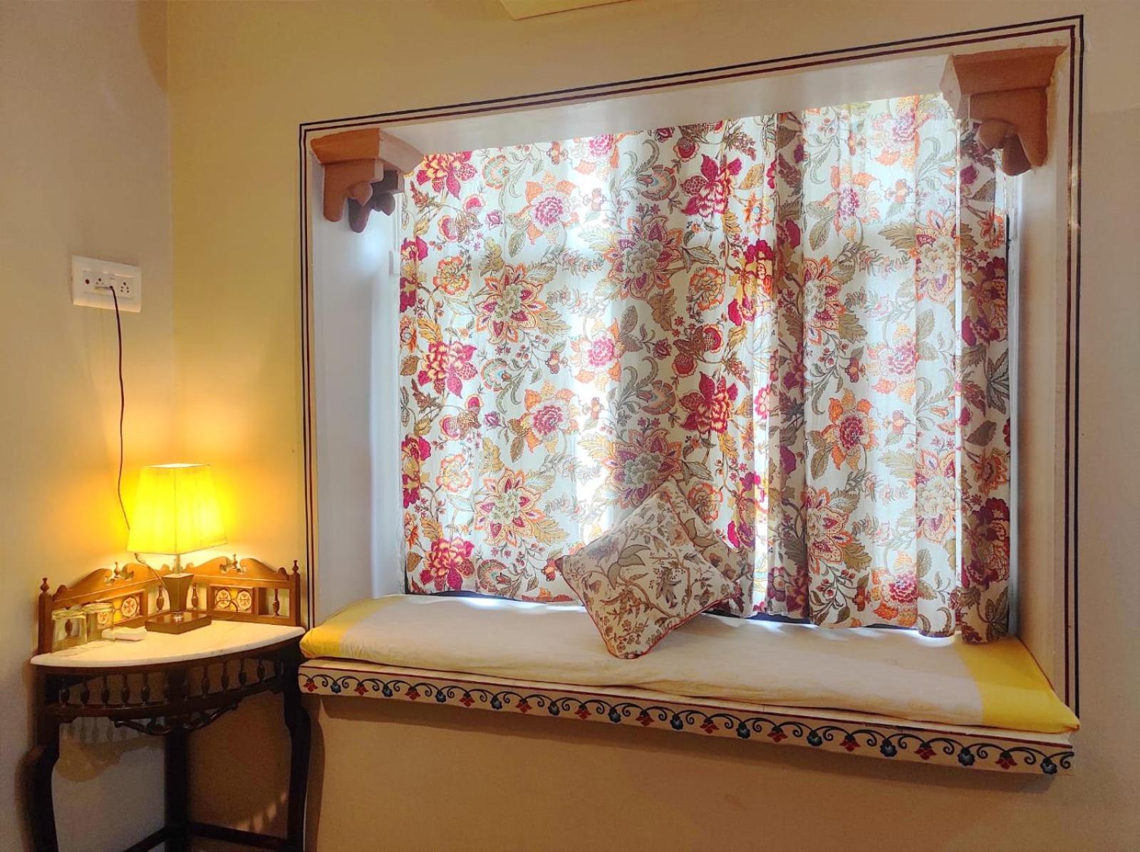 Deluxe Double Room with Castle View - Photo 18