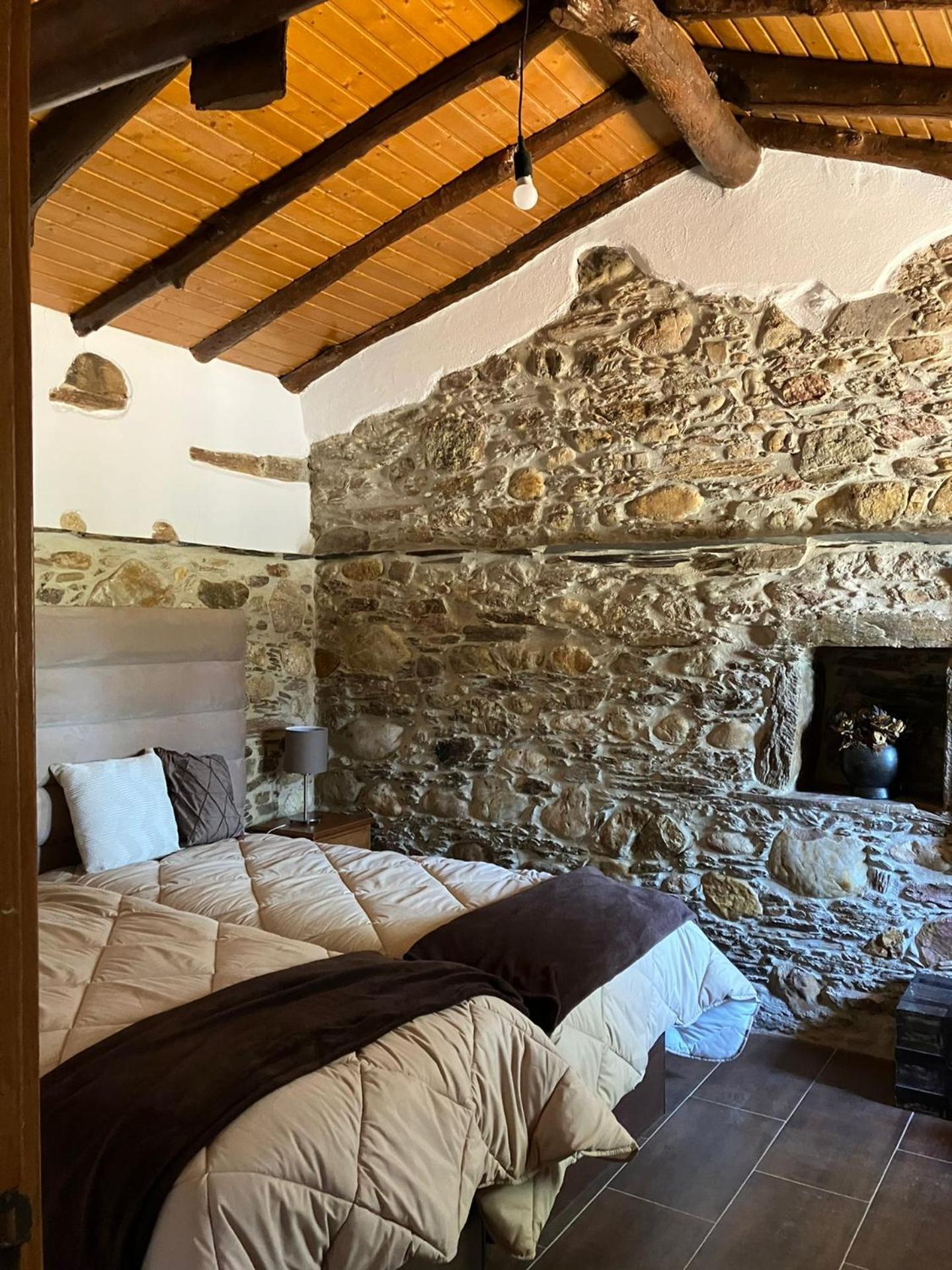 Two-Bedroom House - Photo 35