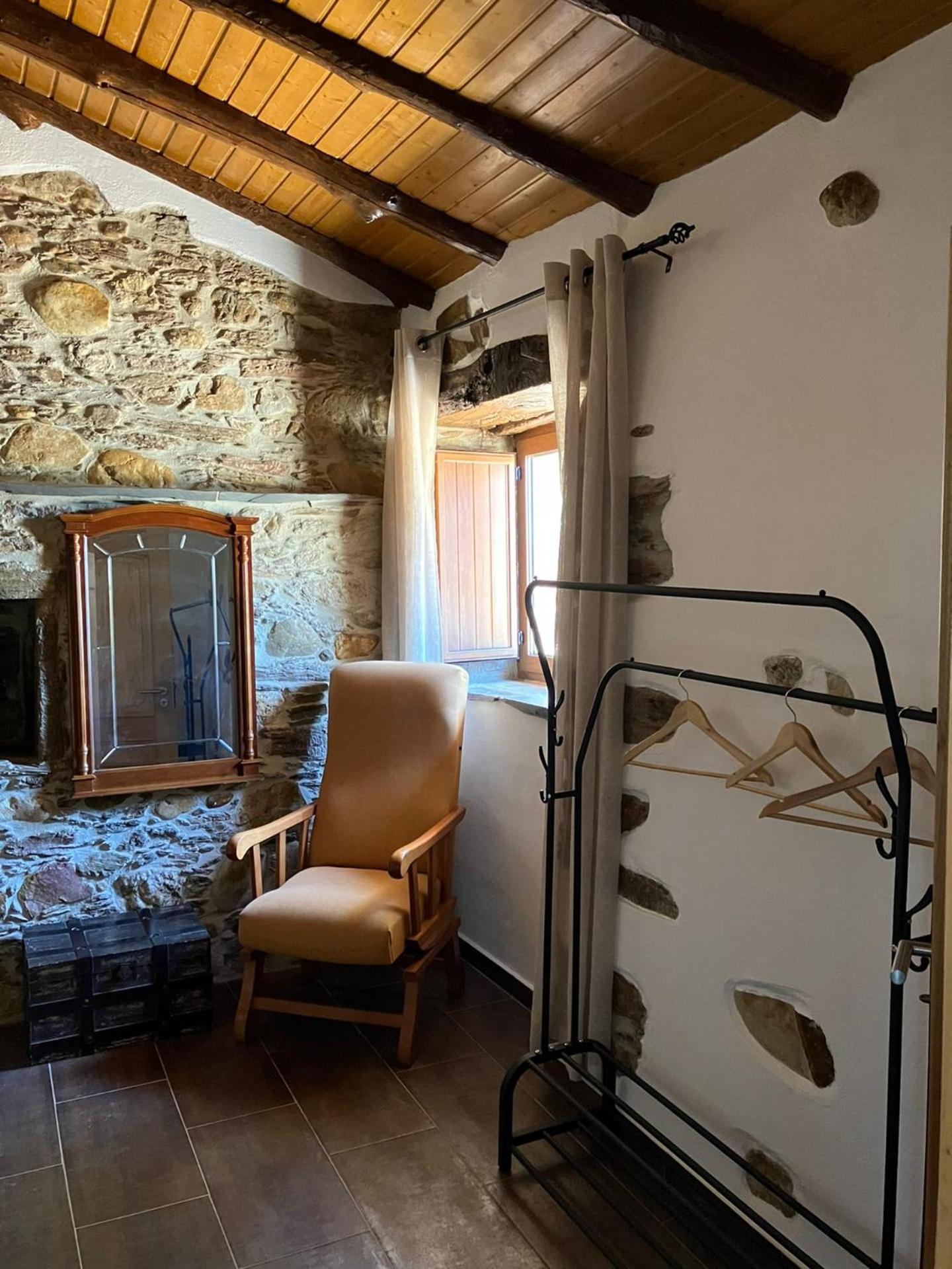 Two-Bedroom House - Photo 33