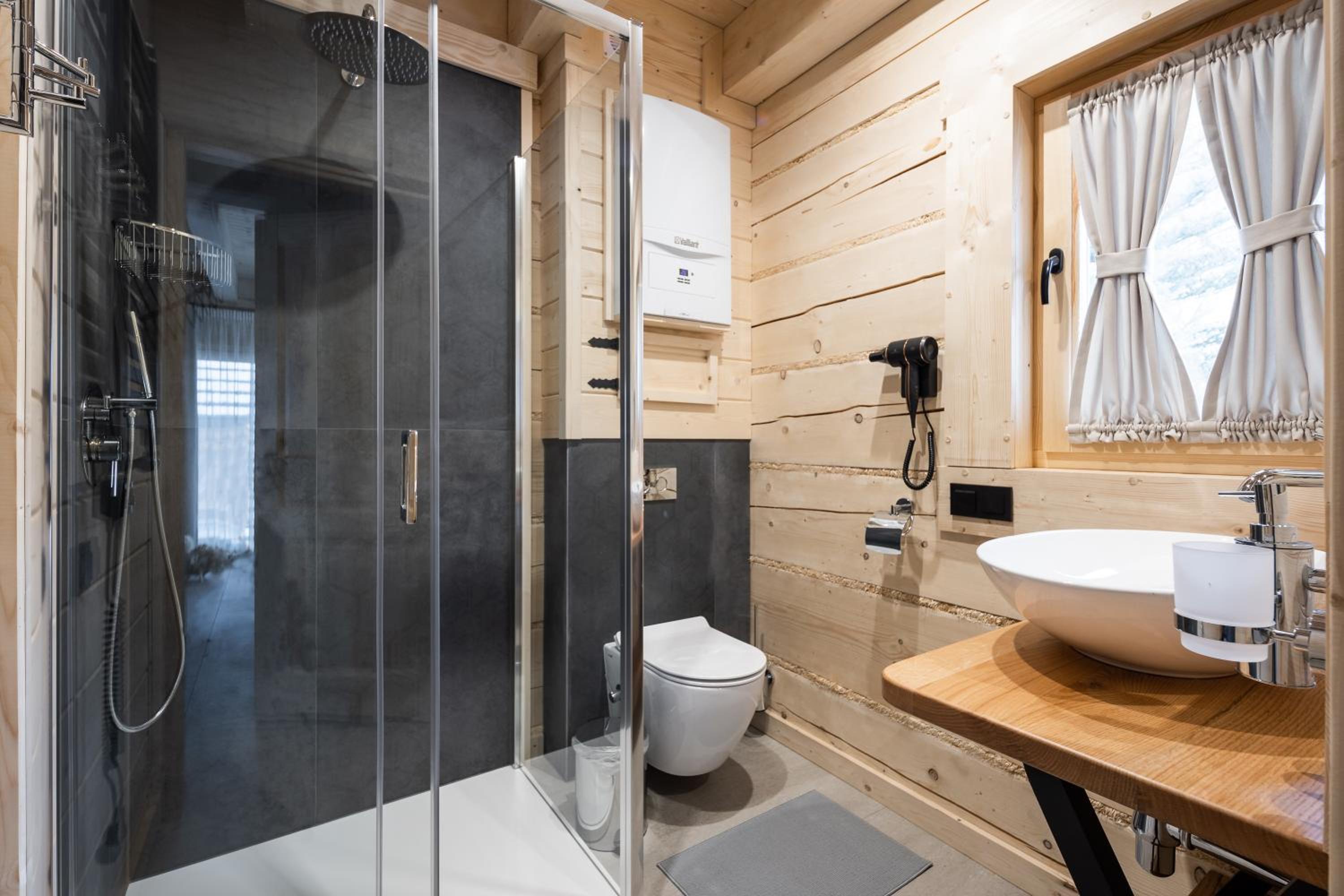 Superior Chalet - Photo 9
