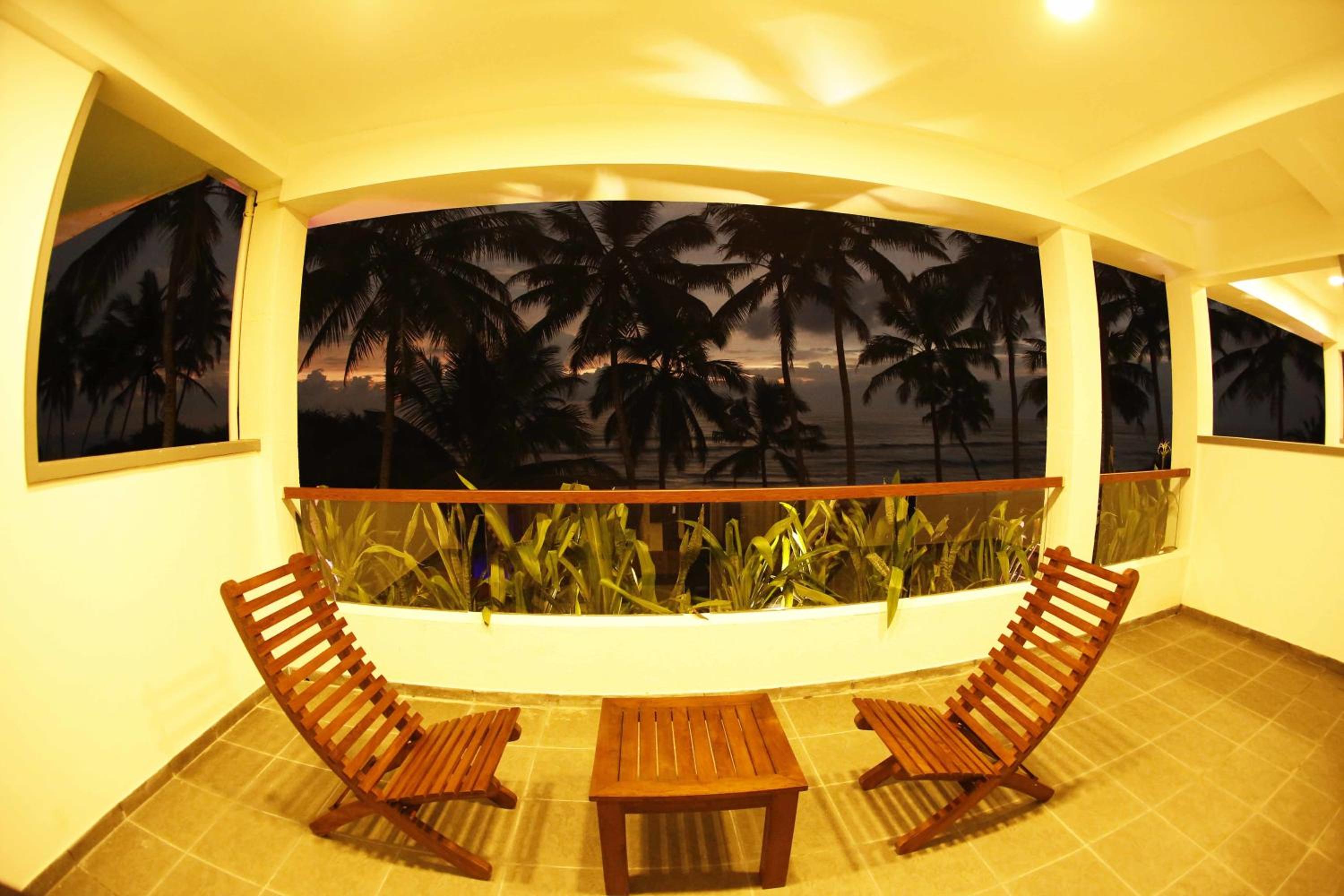Deluxe Double Room With Balcony And Sea View photo 3