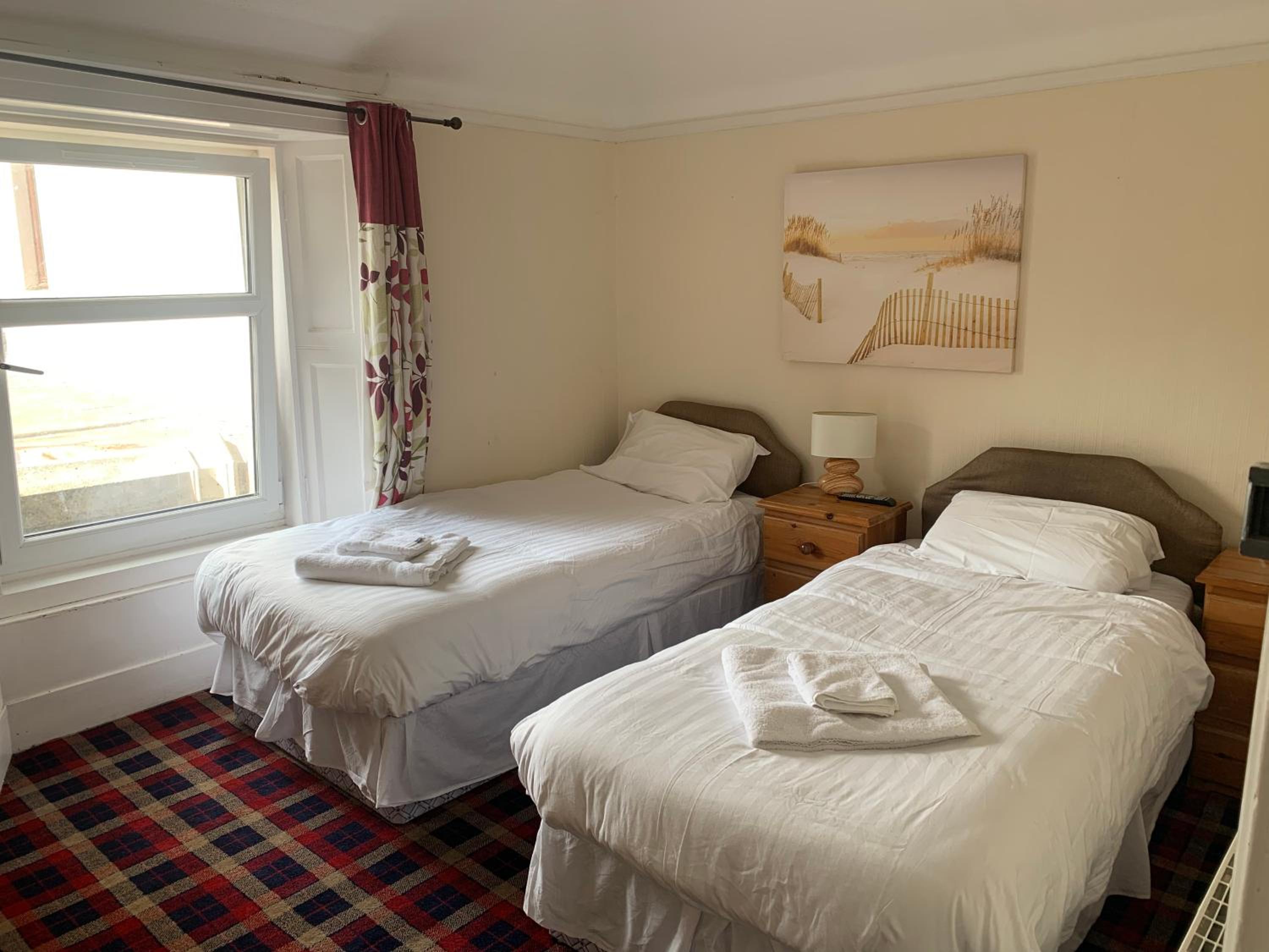 Twin Room With Private External Bathroom