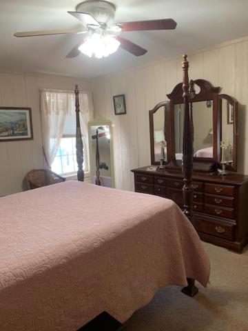 Deluxe Queen Room photo 2