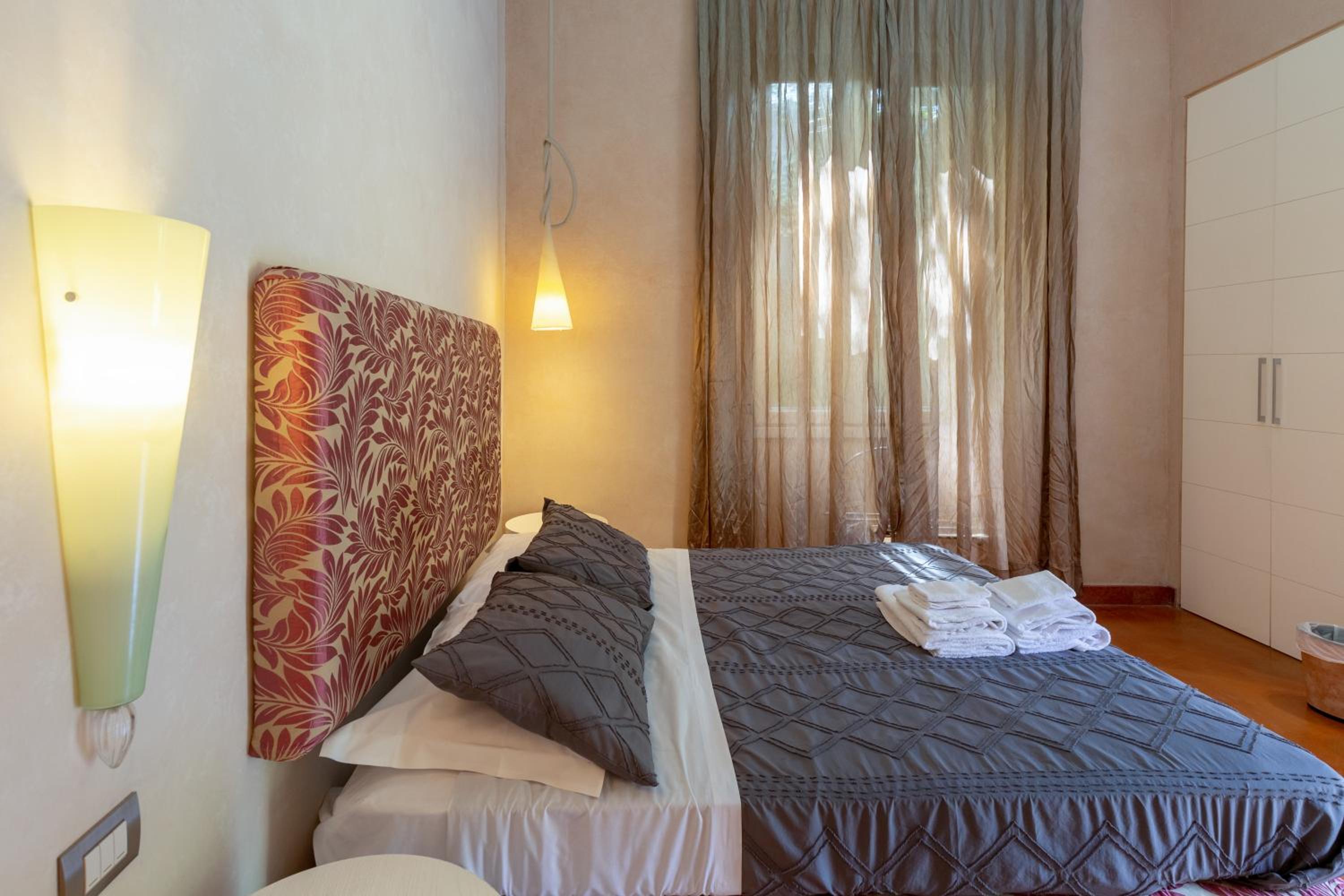 Deluxe Room with Garden View photo 3