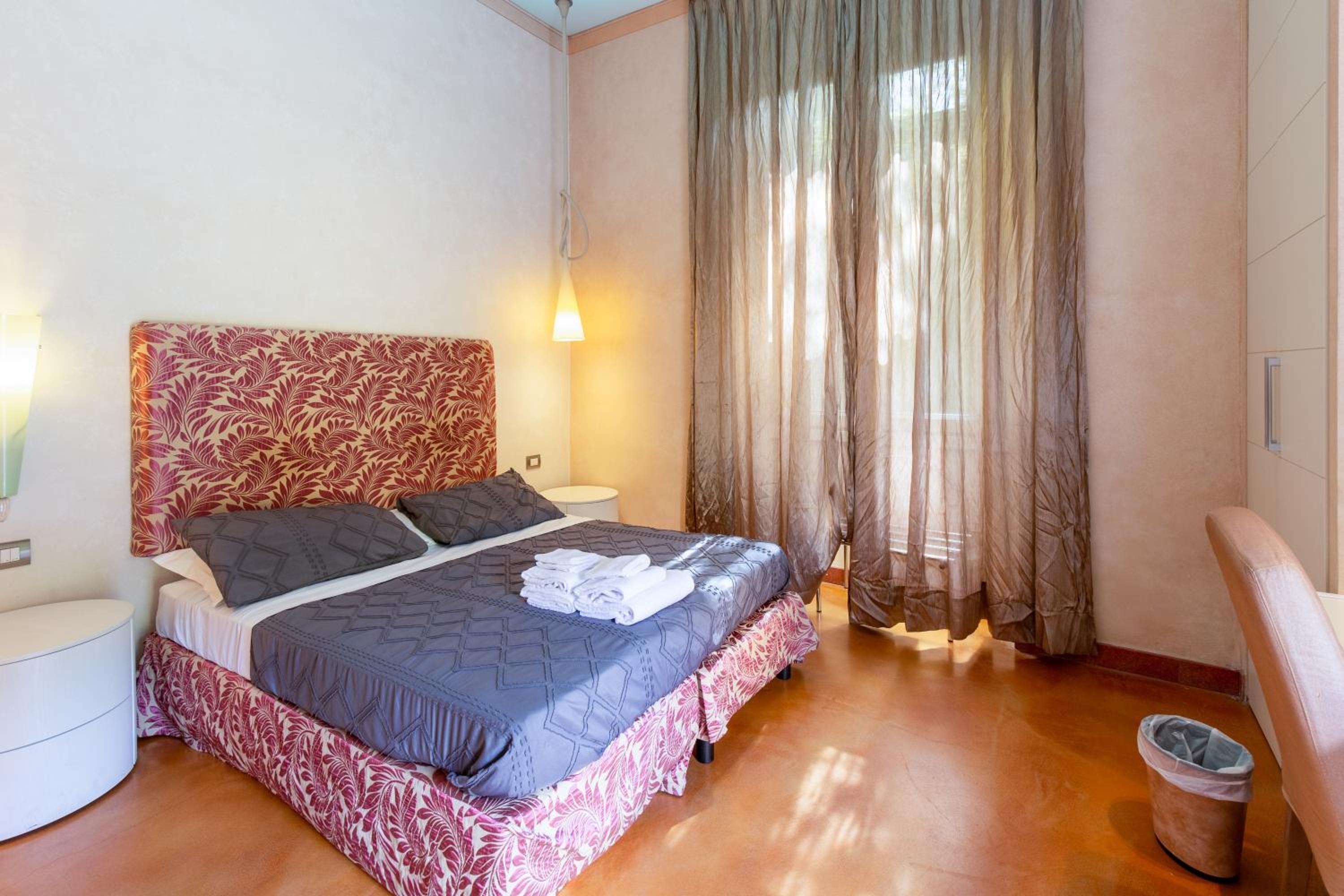 Deluxe Room with Garden View photo 1