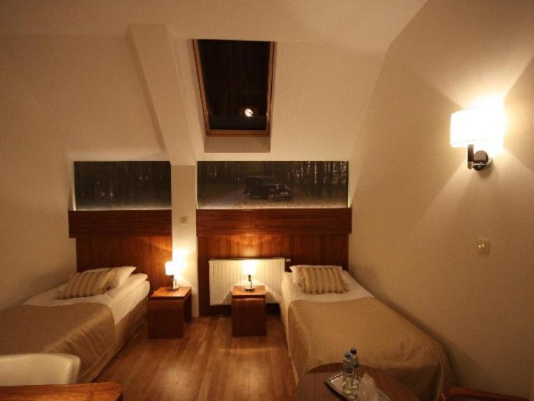 Standard Twin Room - Photo 1