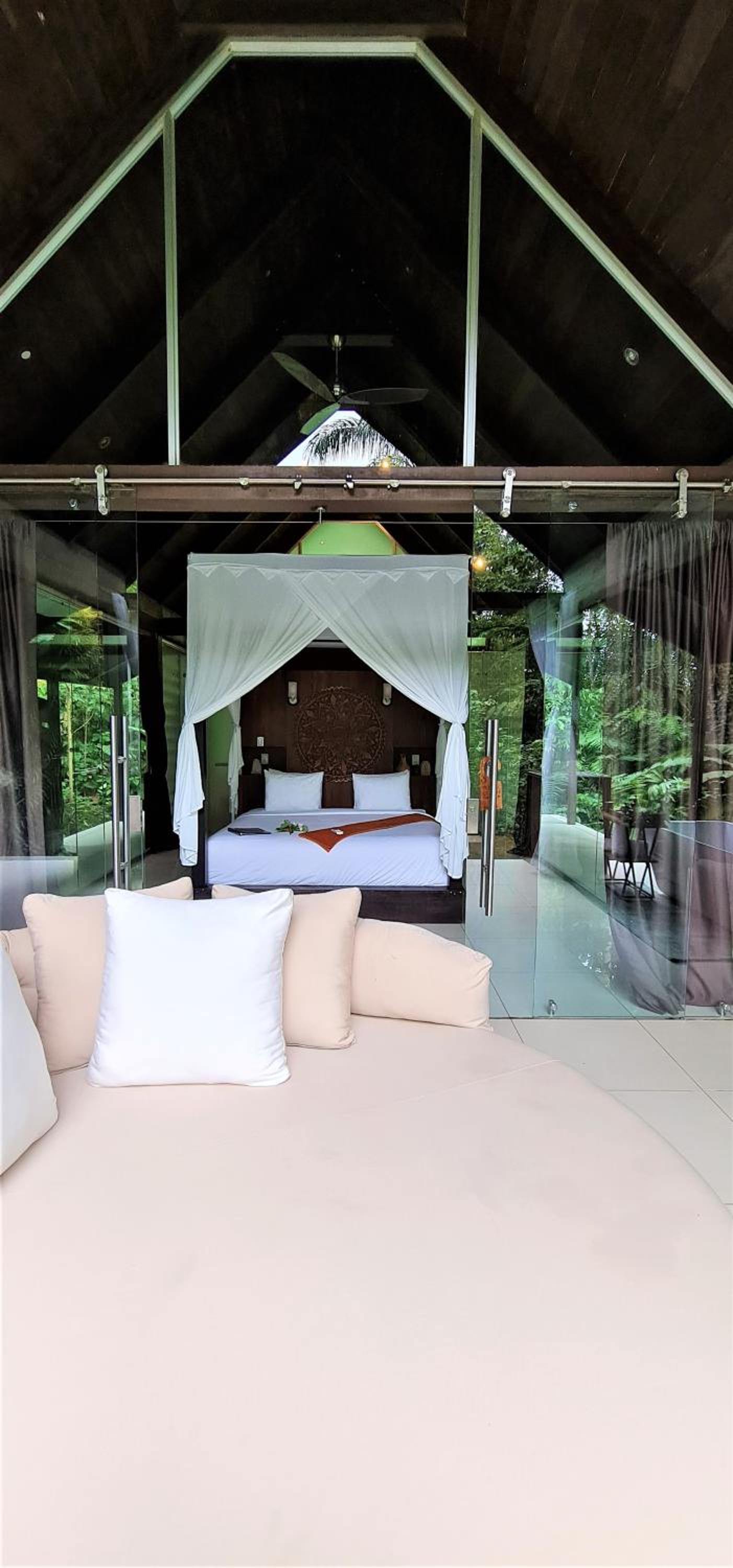 King Room with Spa Bath