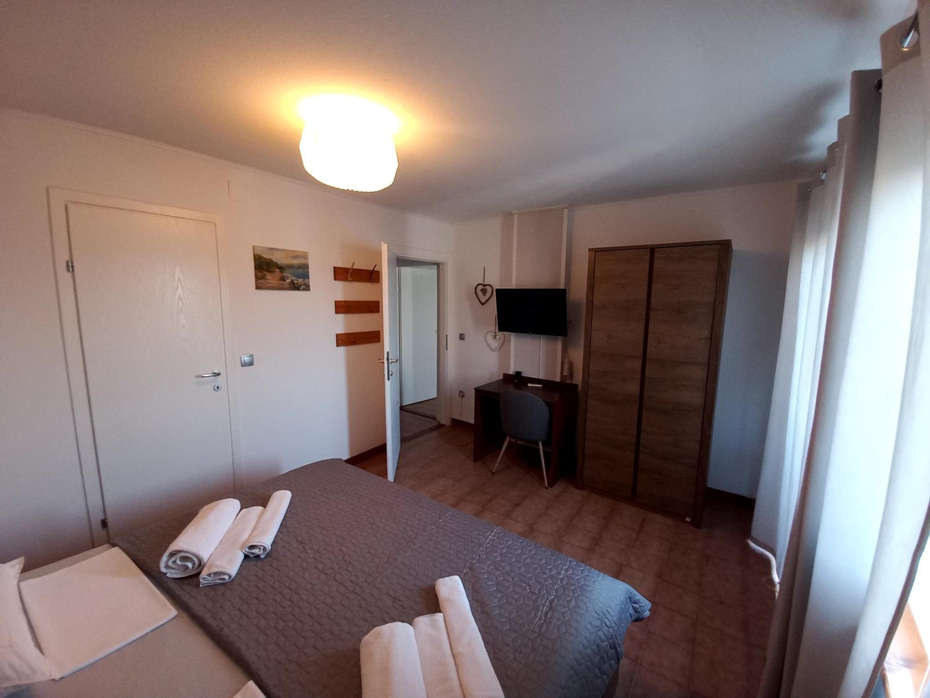 Double Room with Private Bathroom photo 2