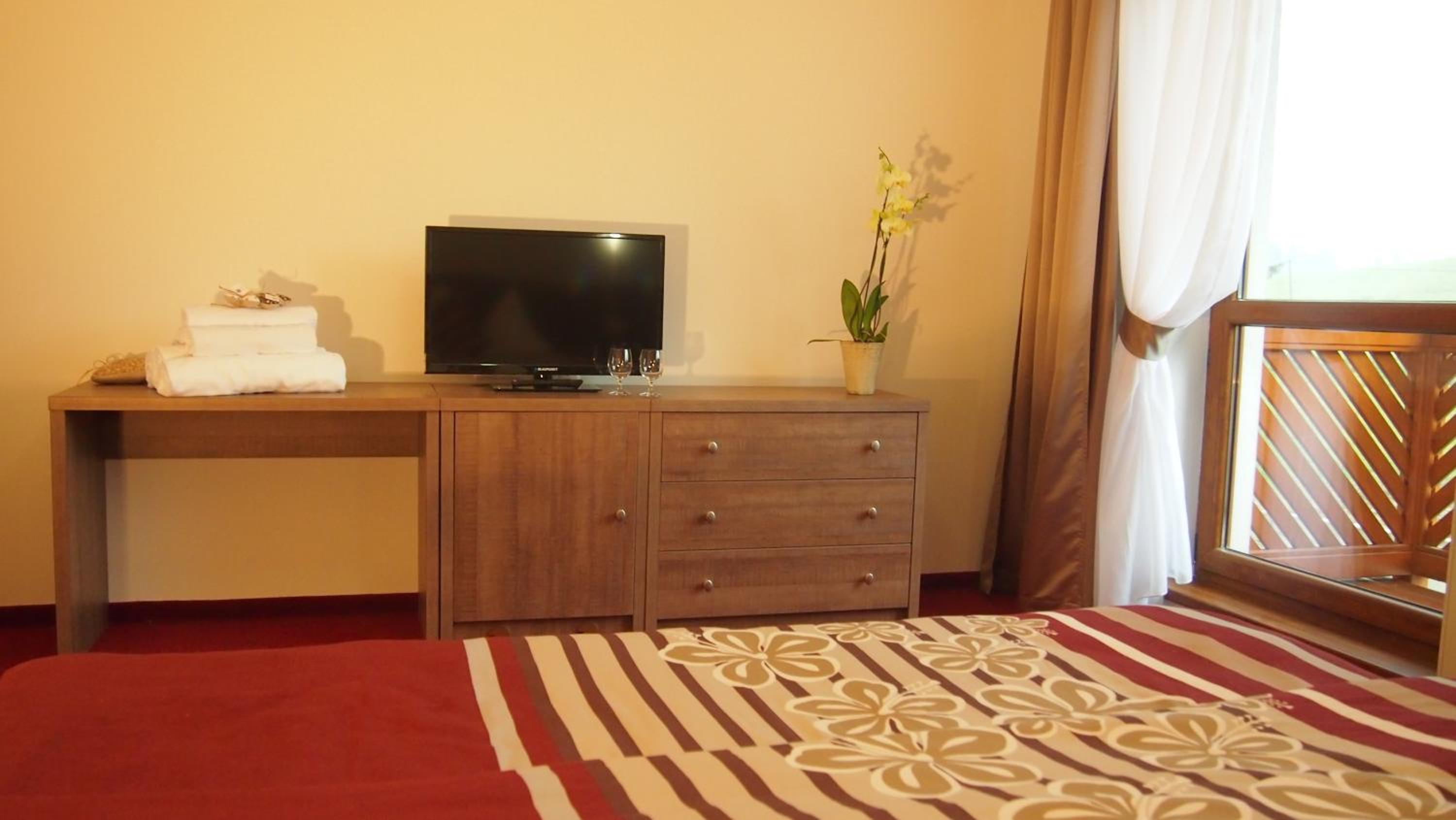 Deluxe Double Room - Photo 4