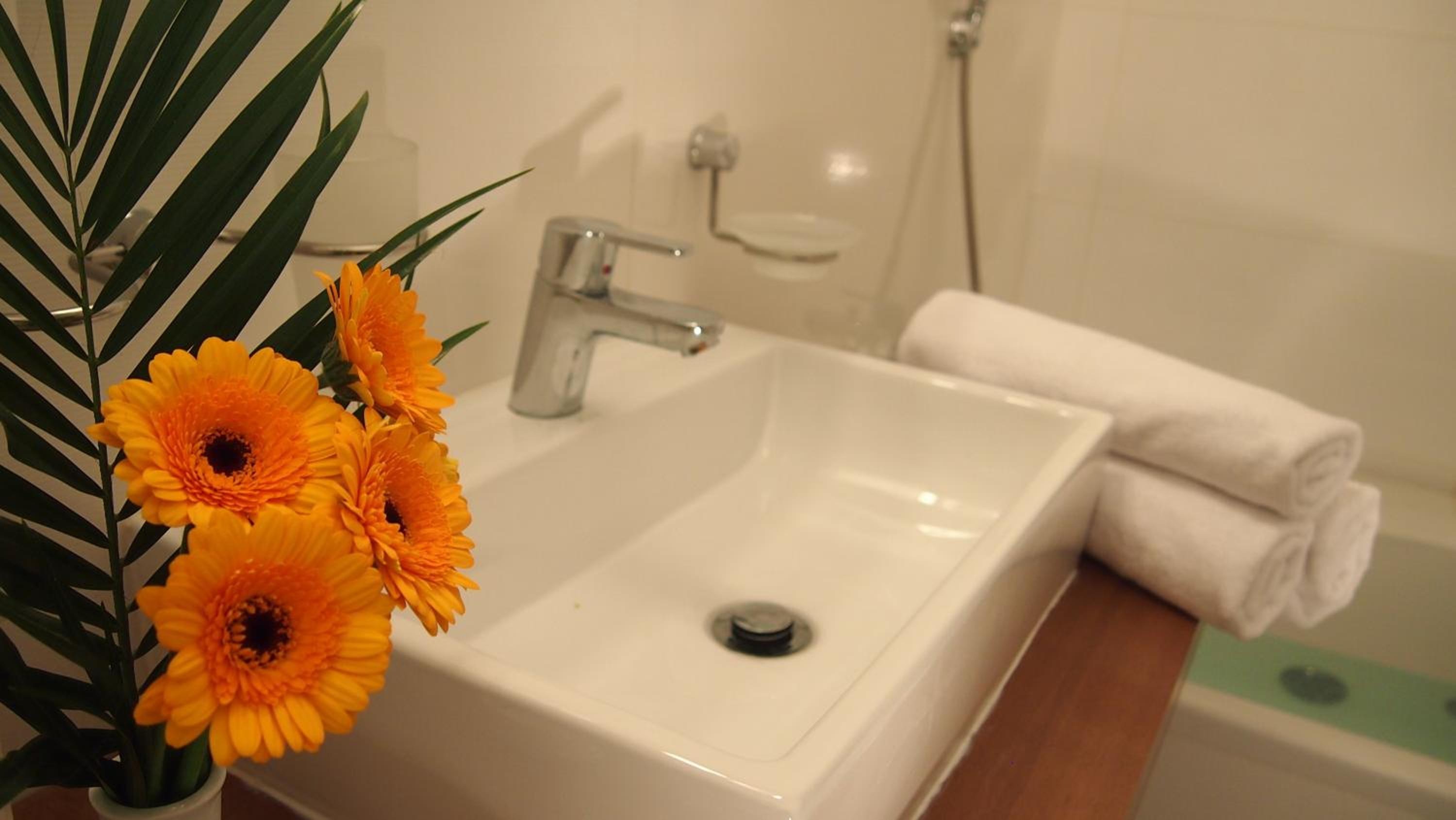Standard Double Room - Photo 3