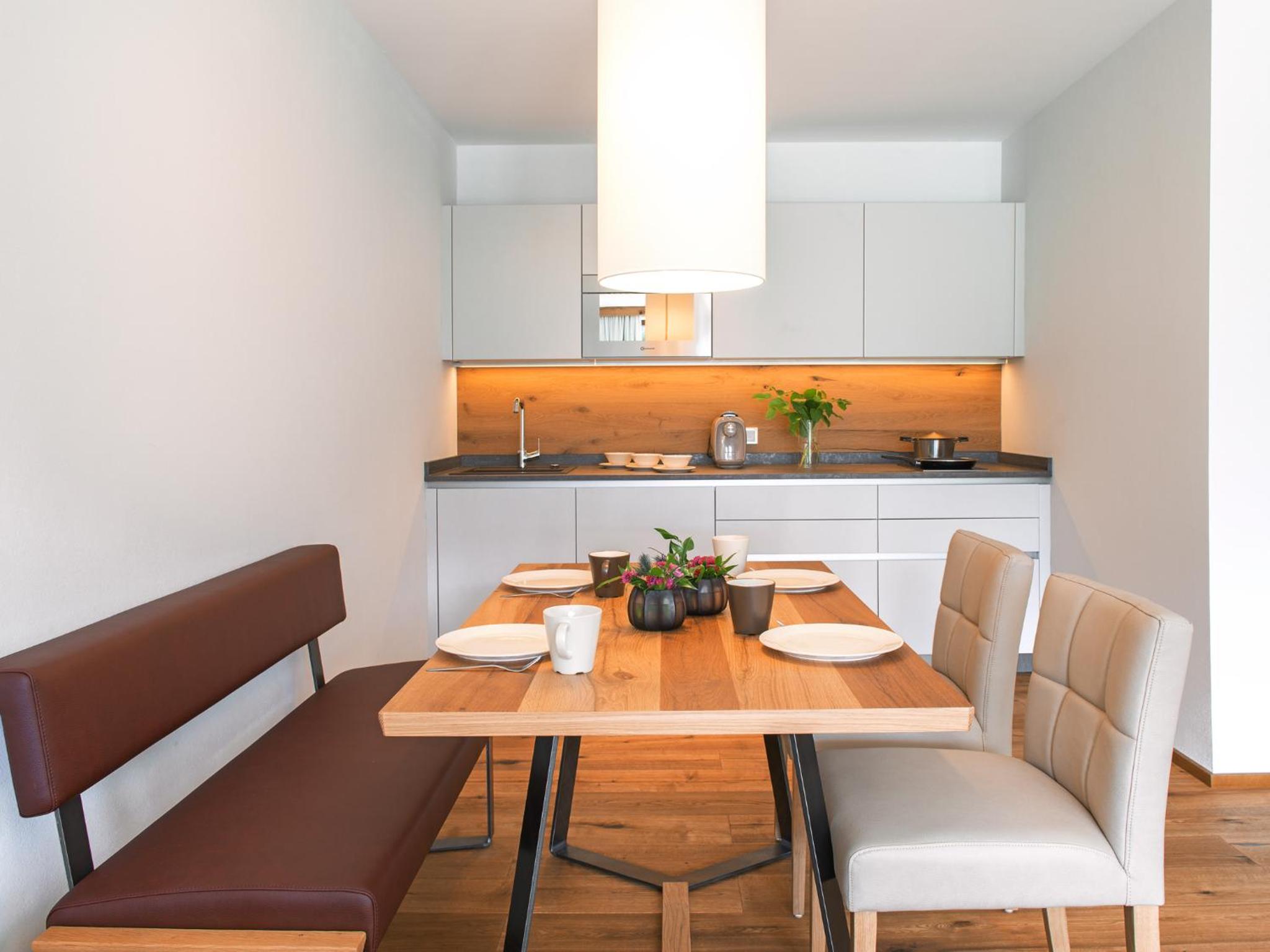 One-Bedroom Apartment with Balcony or Terrace - Photo 5