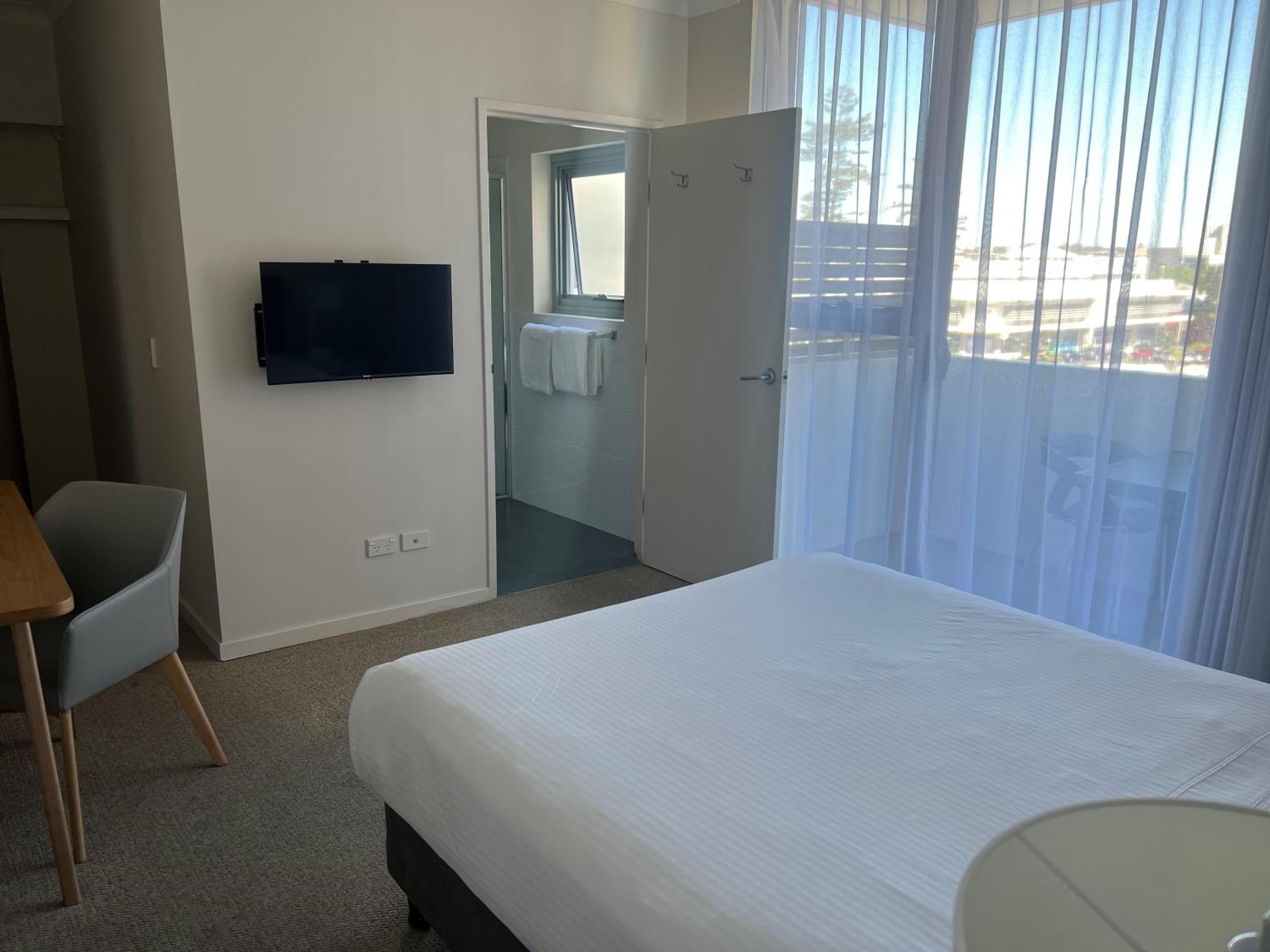 Standard Hotel Room photo 2